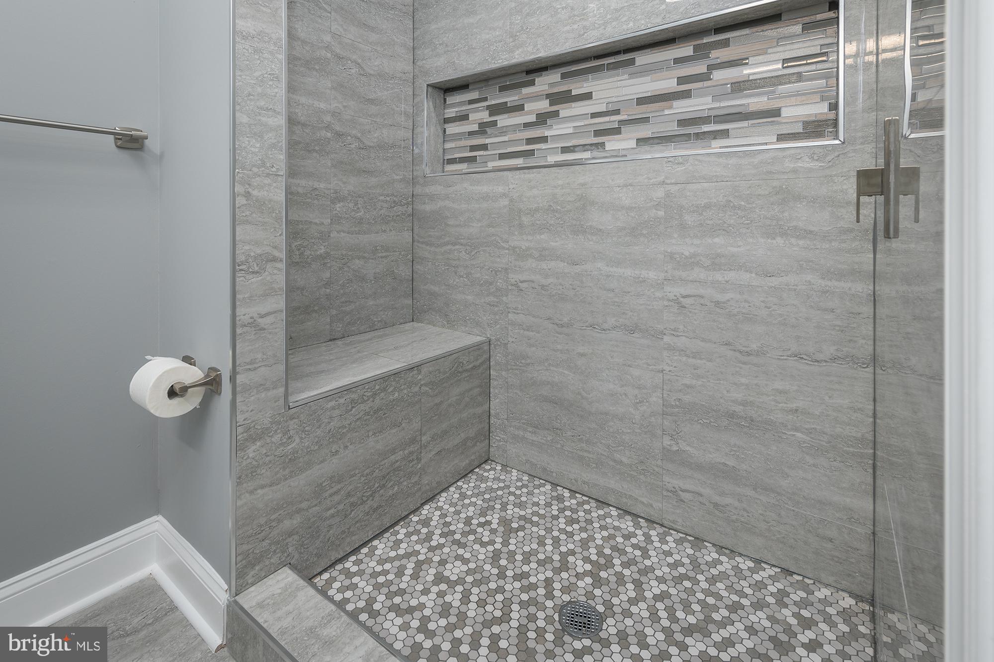 BROADWAY - Residential