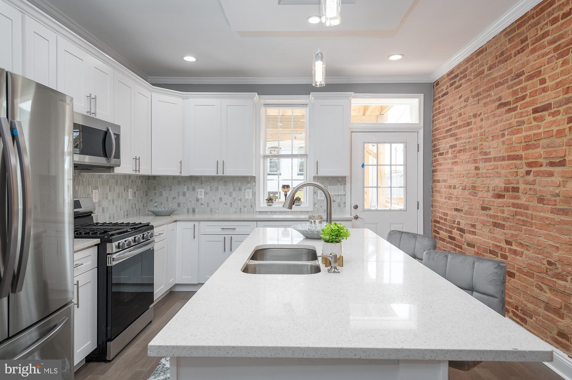 BROADWAY - Residential