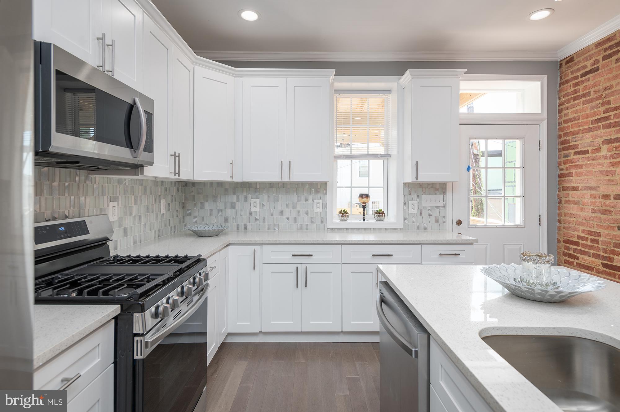 BROADWAY - Residential