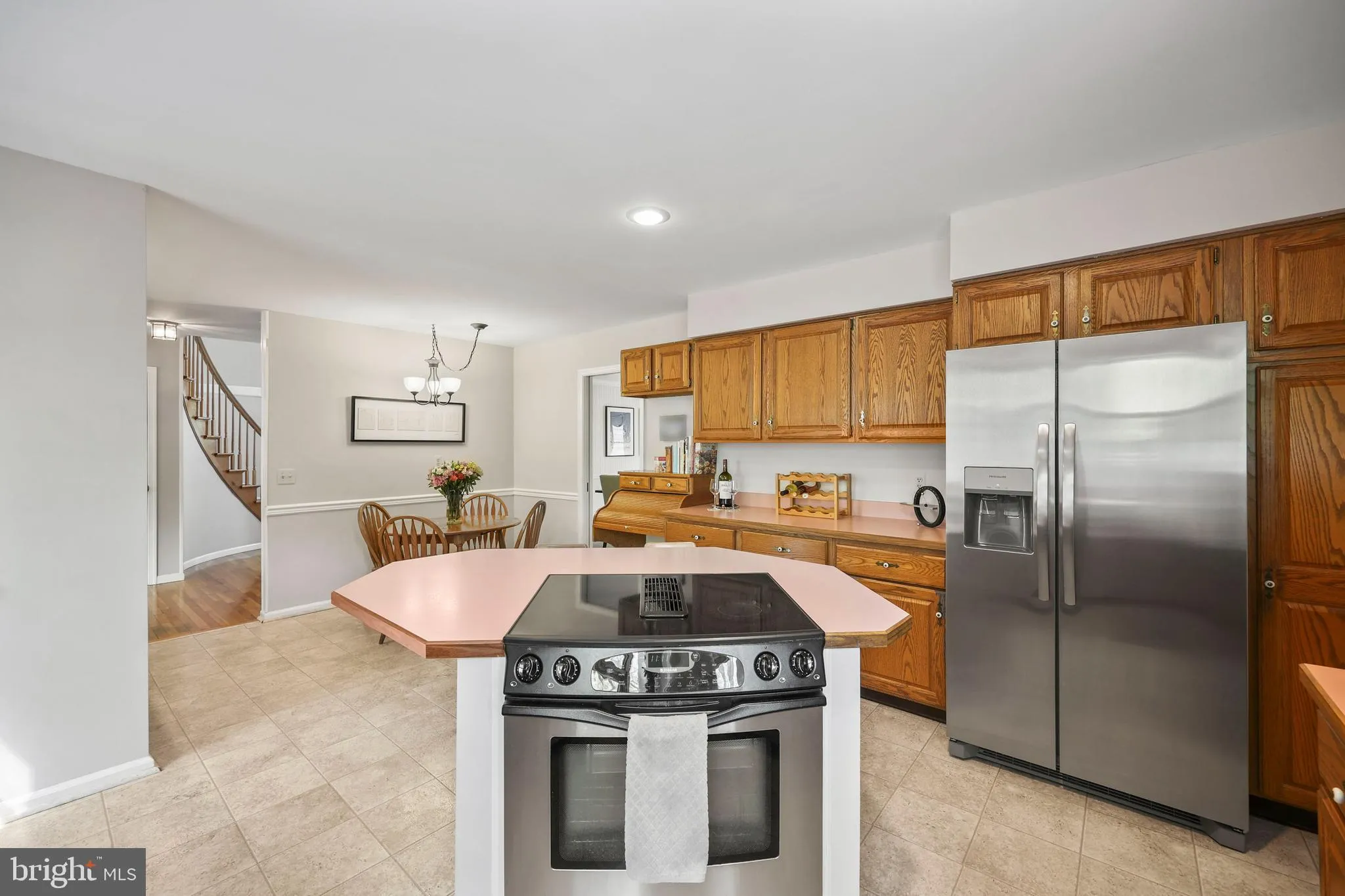 Pennington, New Jersey 08534, United States, 4 Bedrooms Bedrooms, ,3 BathroomsBathrooms,Residential,Contingent,118114