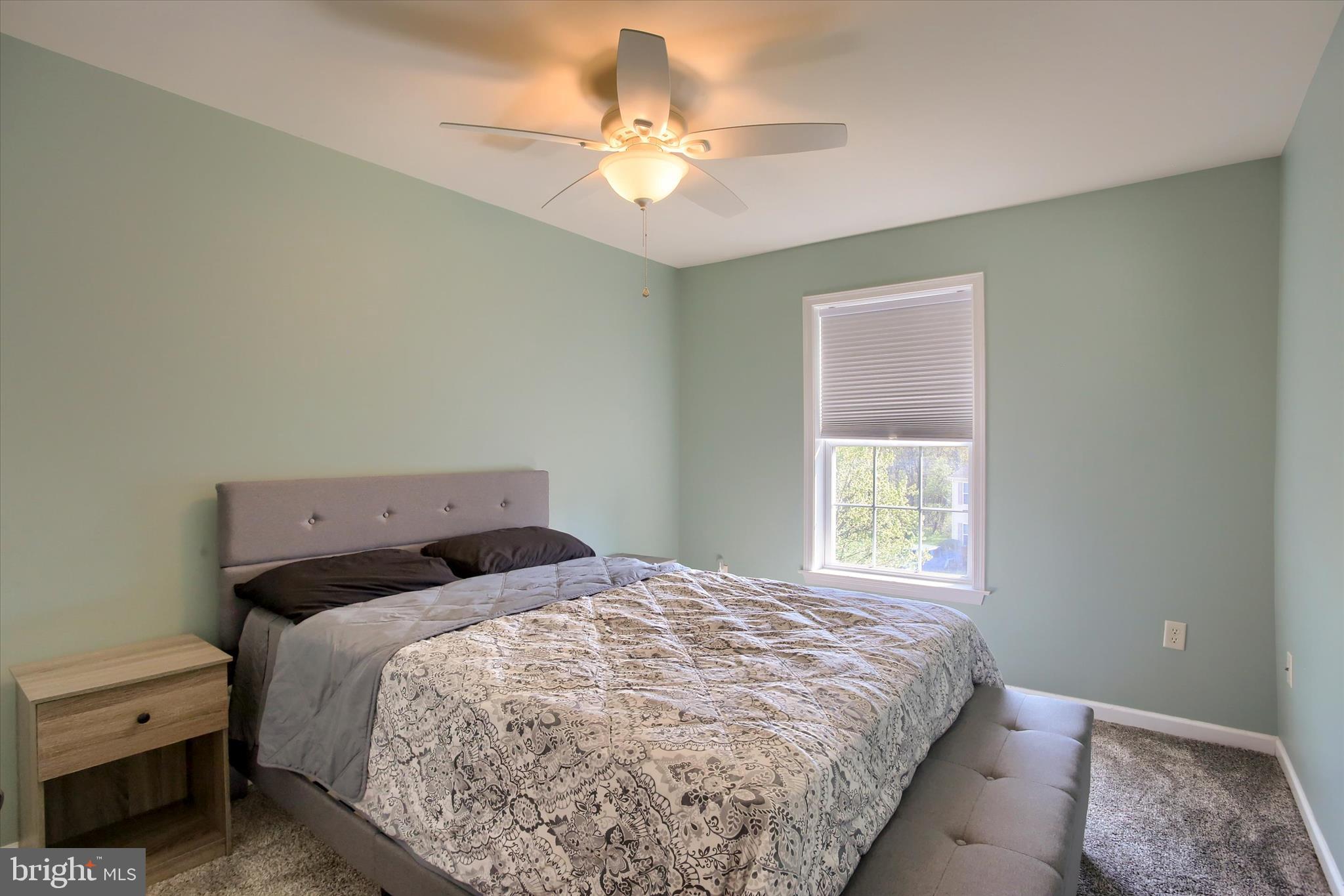 MAPLE GLEN - Residential