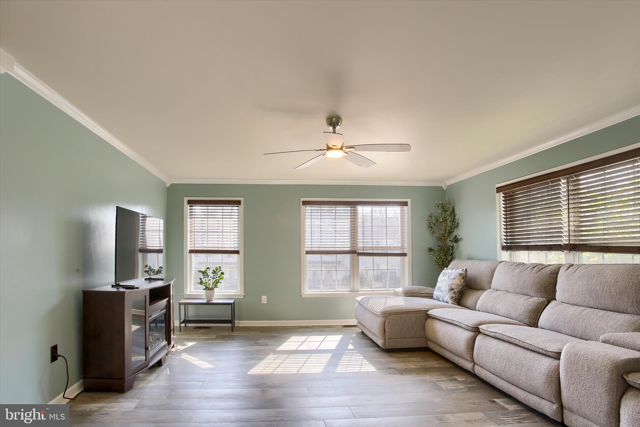 MAPLE GLEN - Residential