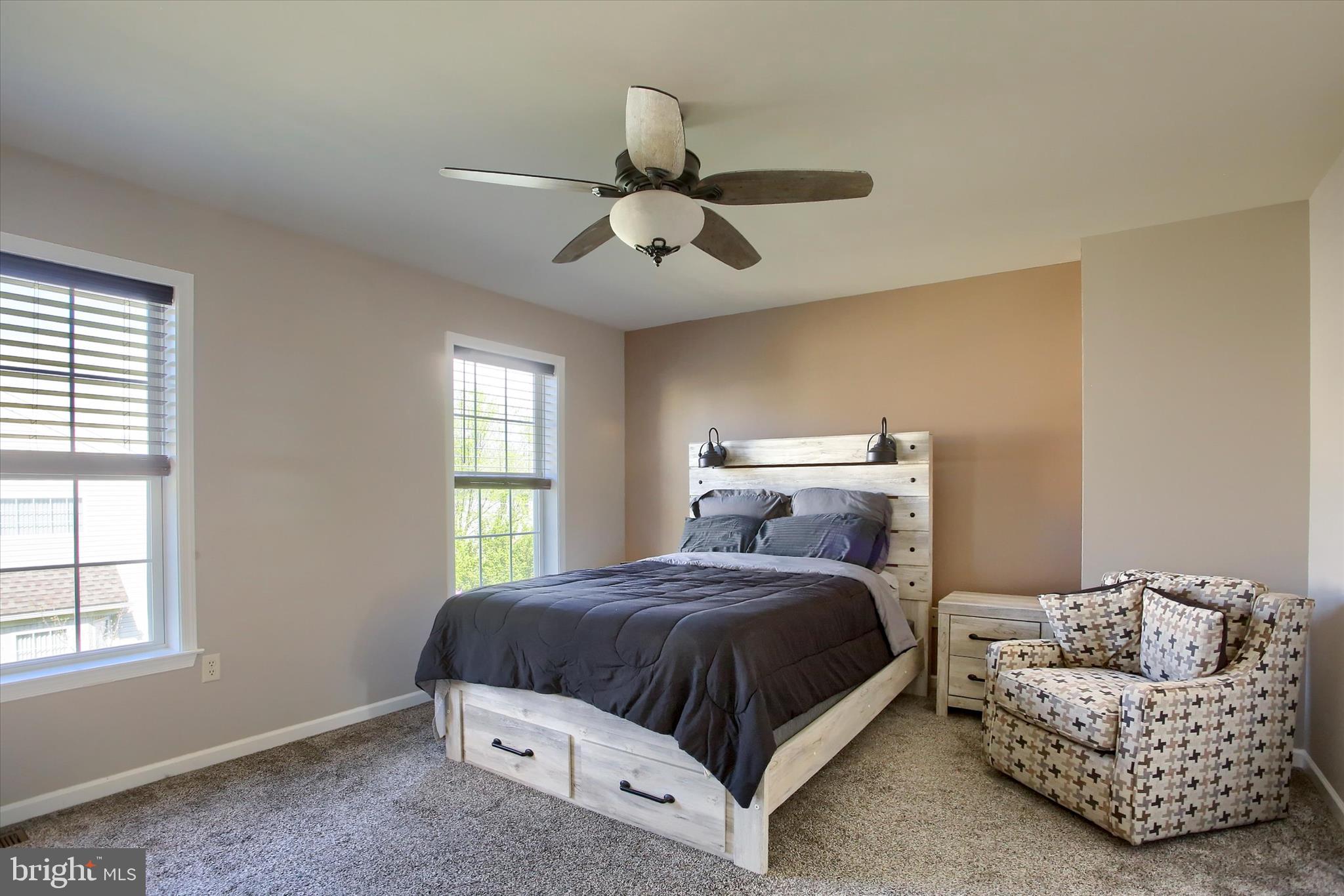 MAPLE GLEN - Residential