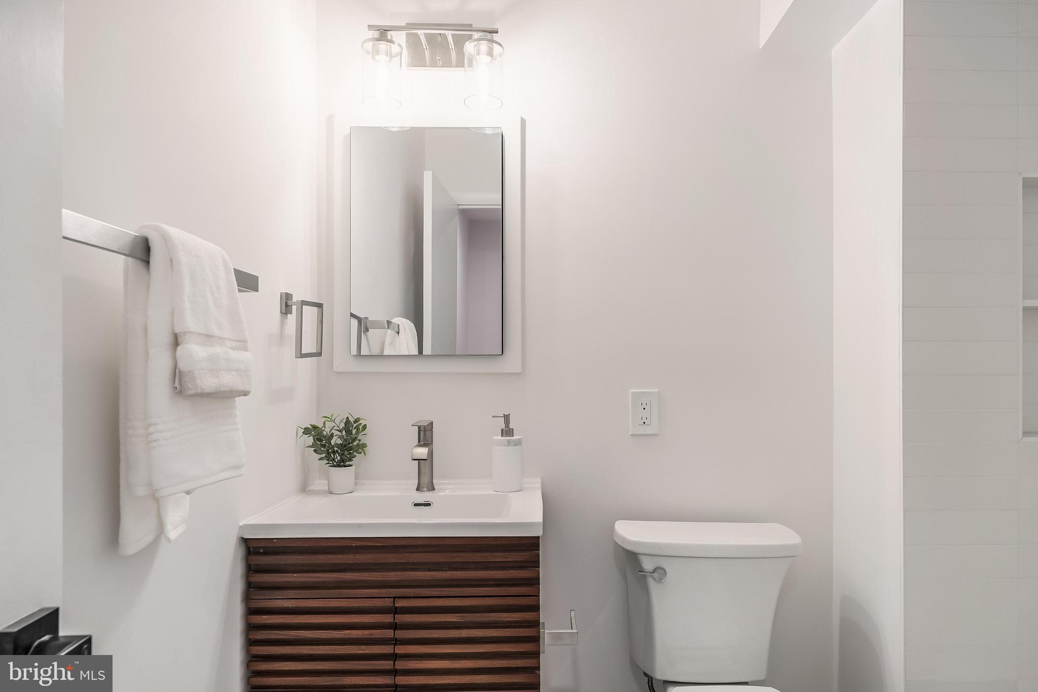 CARLIN SPRINGS - Residential