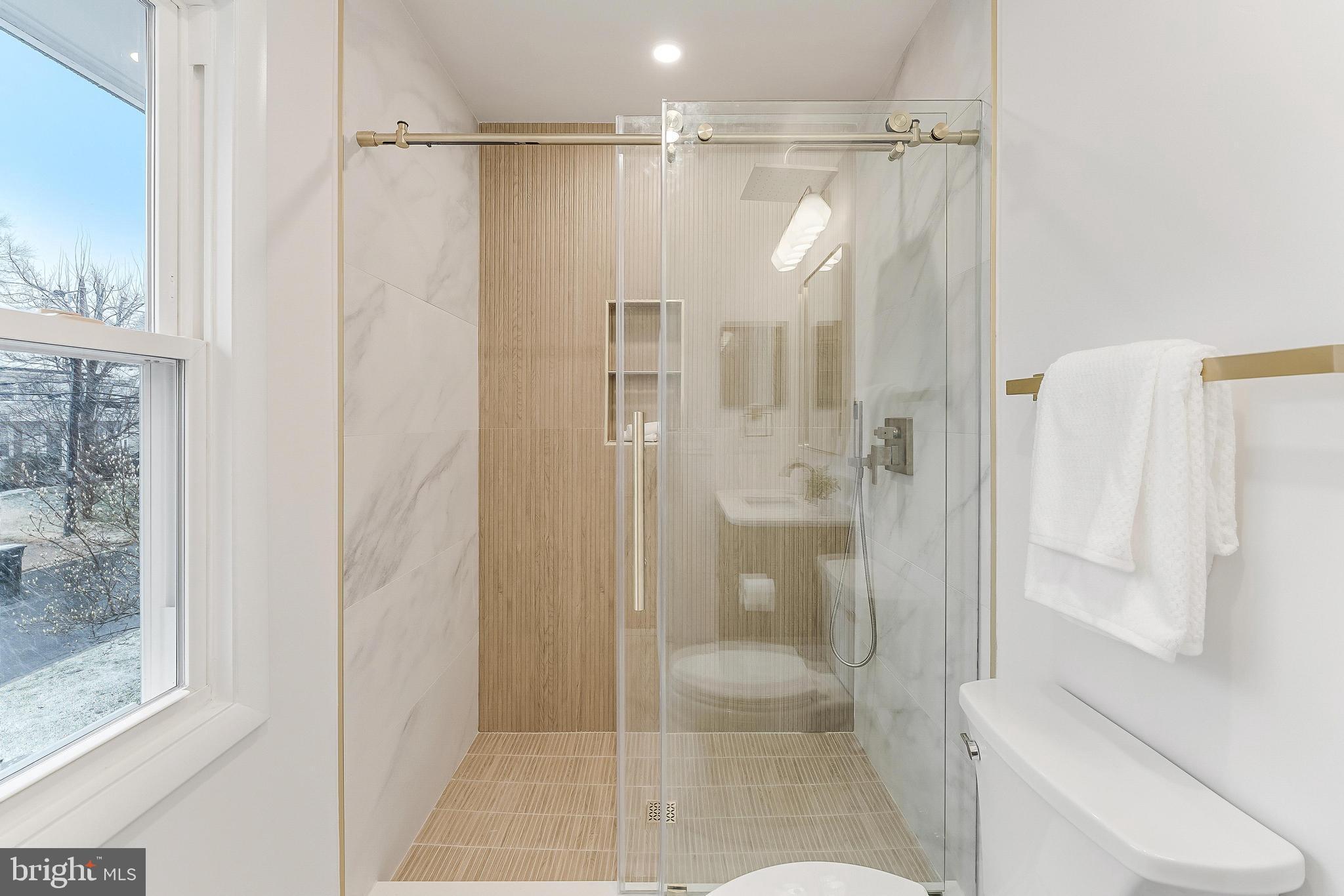 CARLIN SPRINGS - Residential