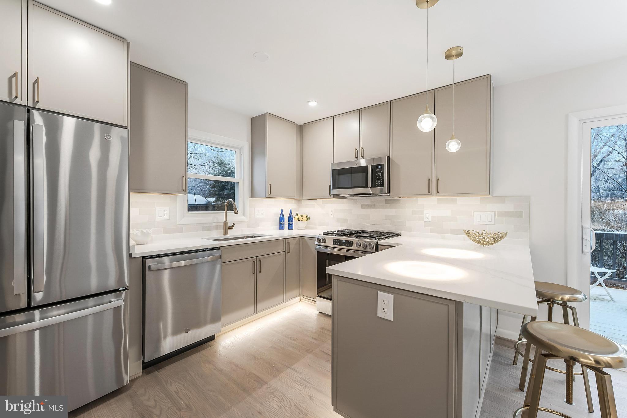 CARLIN SPRINGS - Residential