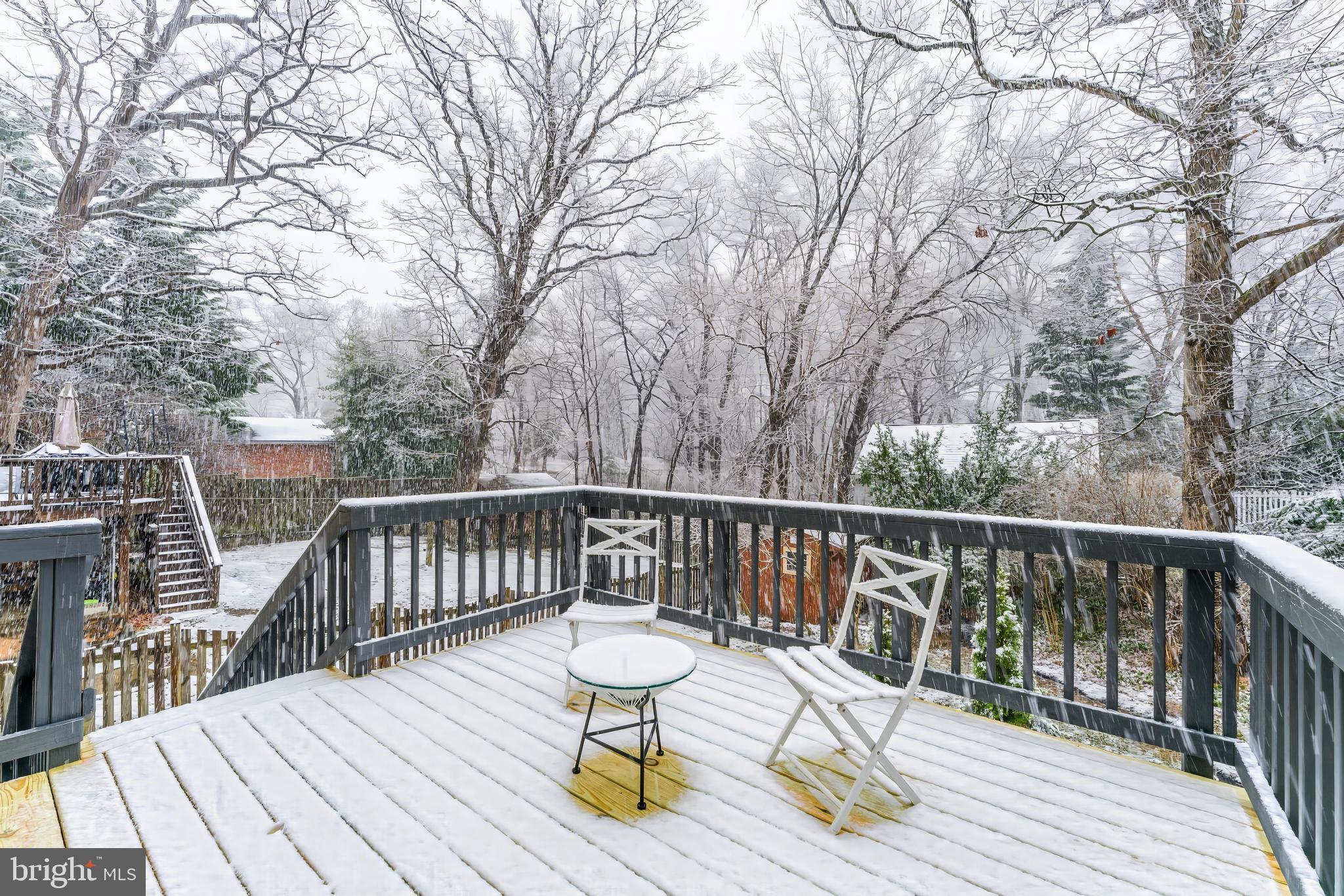 CARLIN SPRINGS - Residential