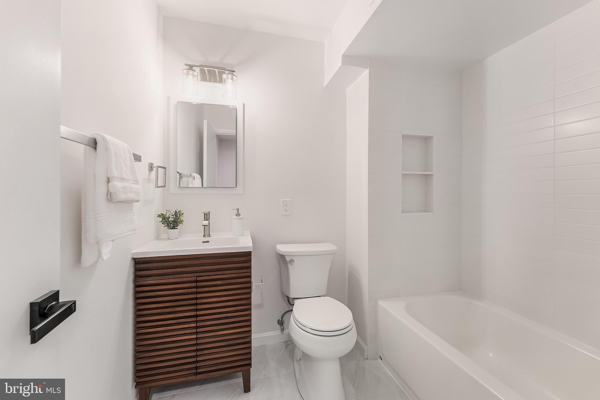 CARLIN SPRINGS - Residential