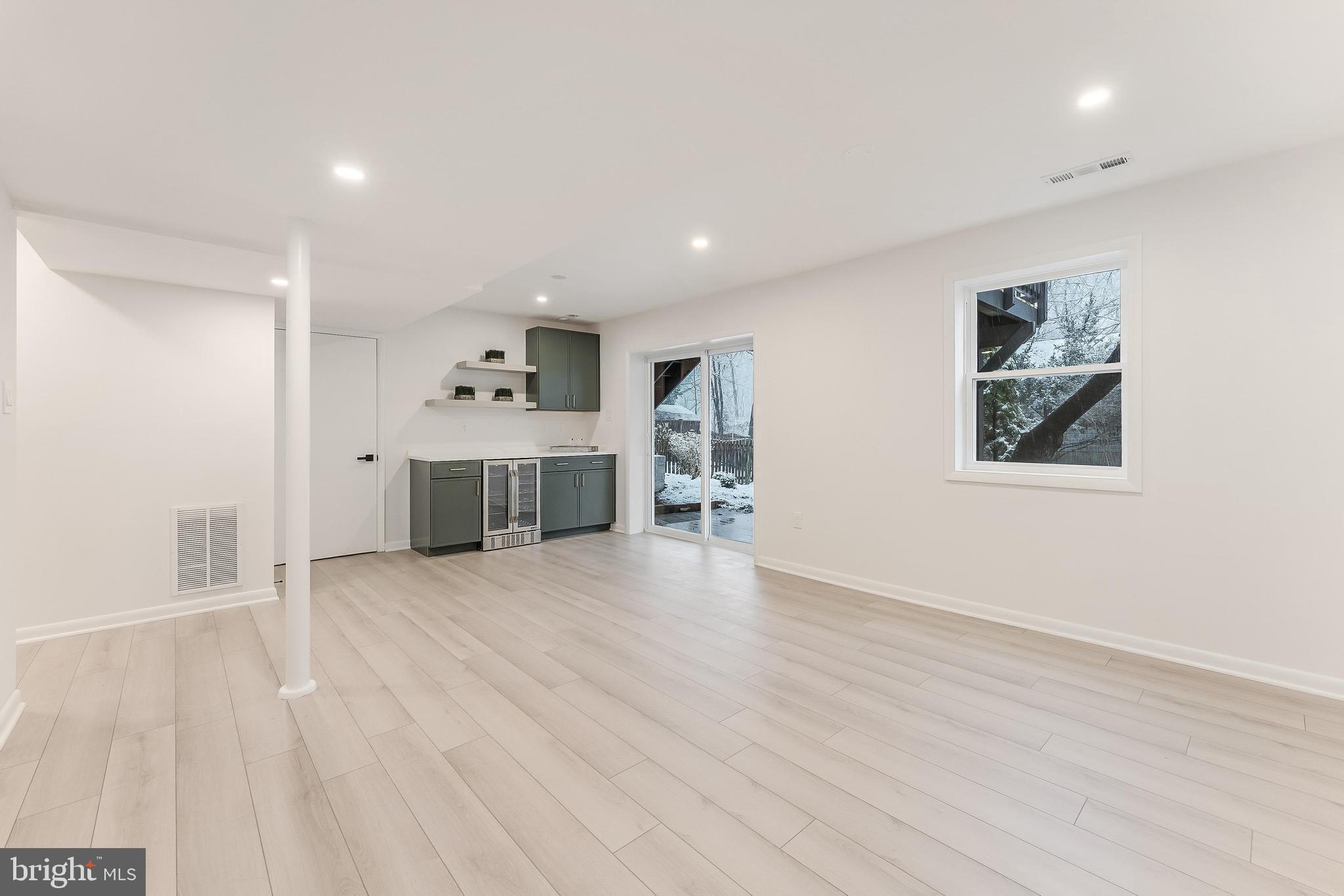 CARLIN SPRINGS - Residential