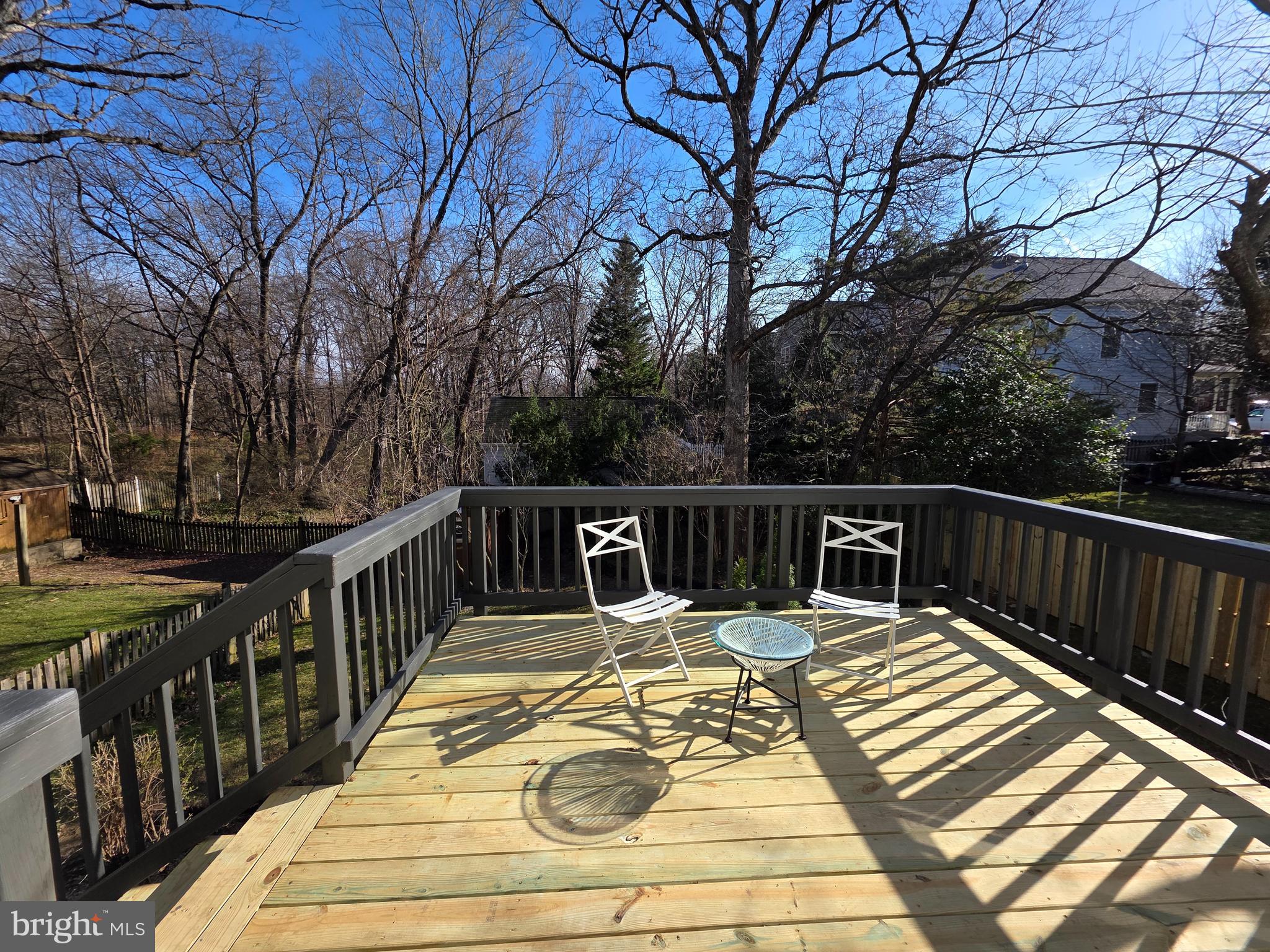 CARLIN SPRINGS - Residential