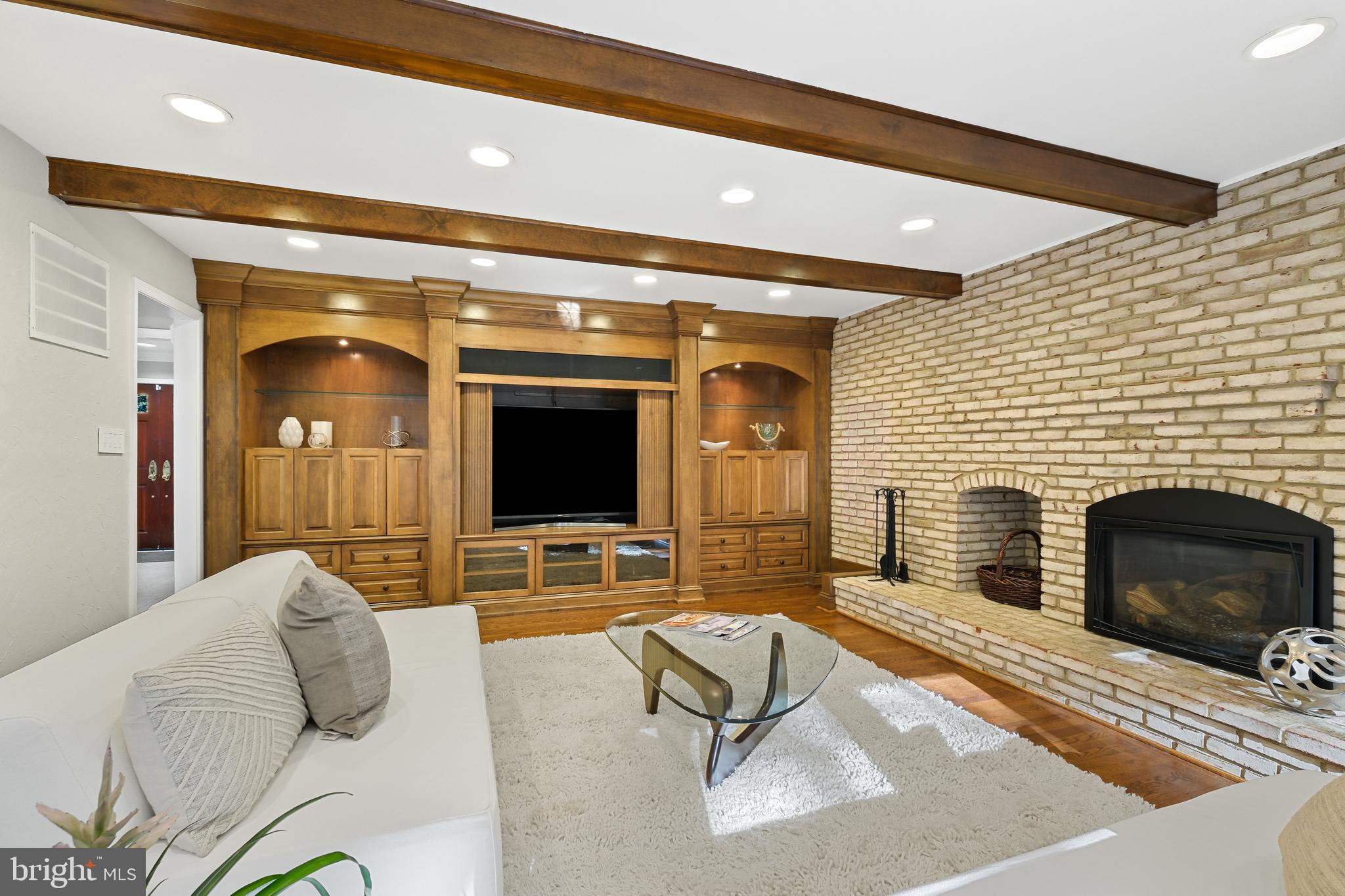 HERITAGE WALK - Residential