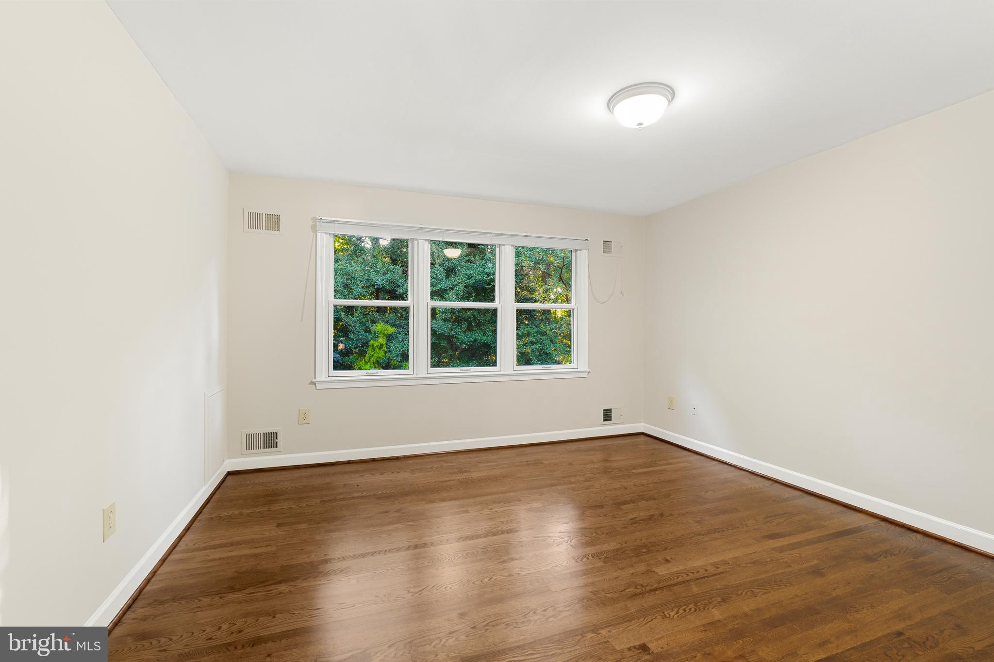 HERITAGE WALK - Residential