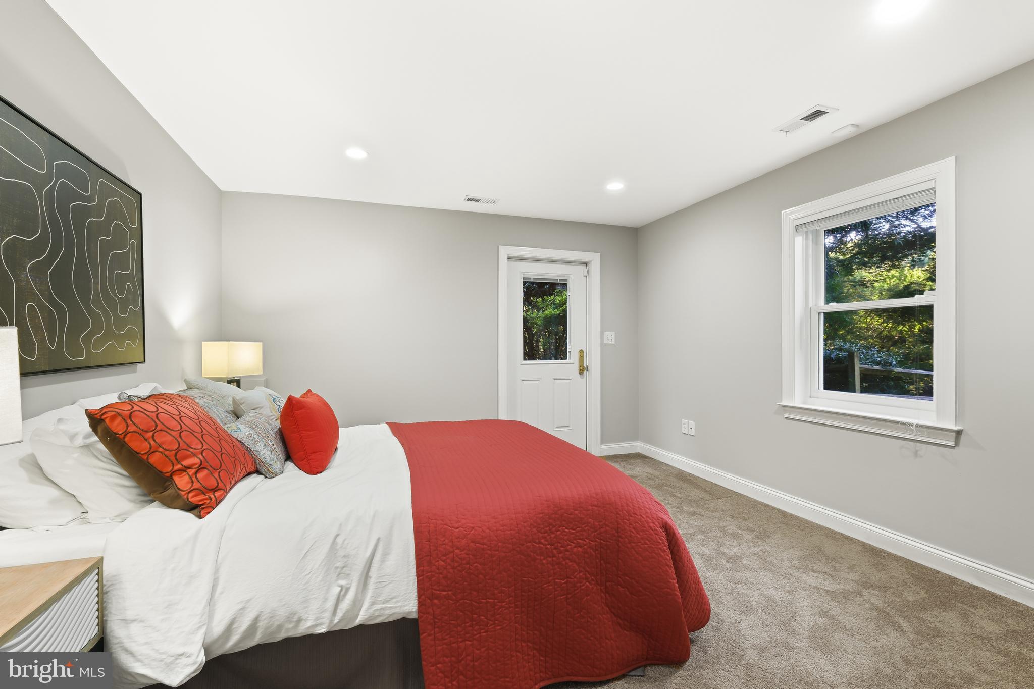 HERITAGE WALK - Residential