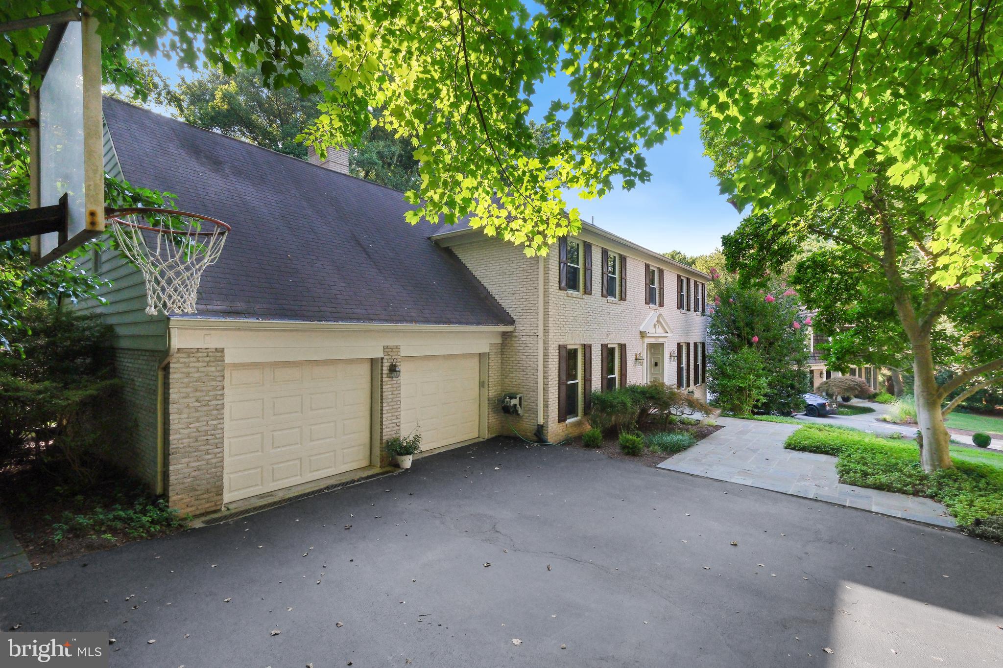 HERITAGE WALK - Residential