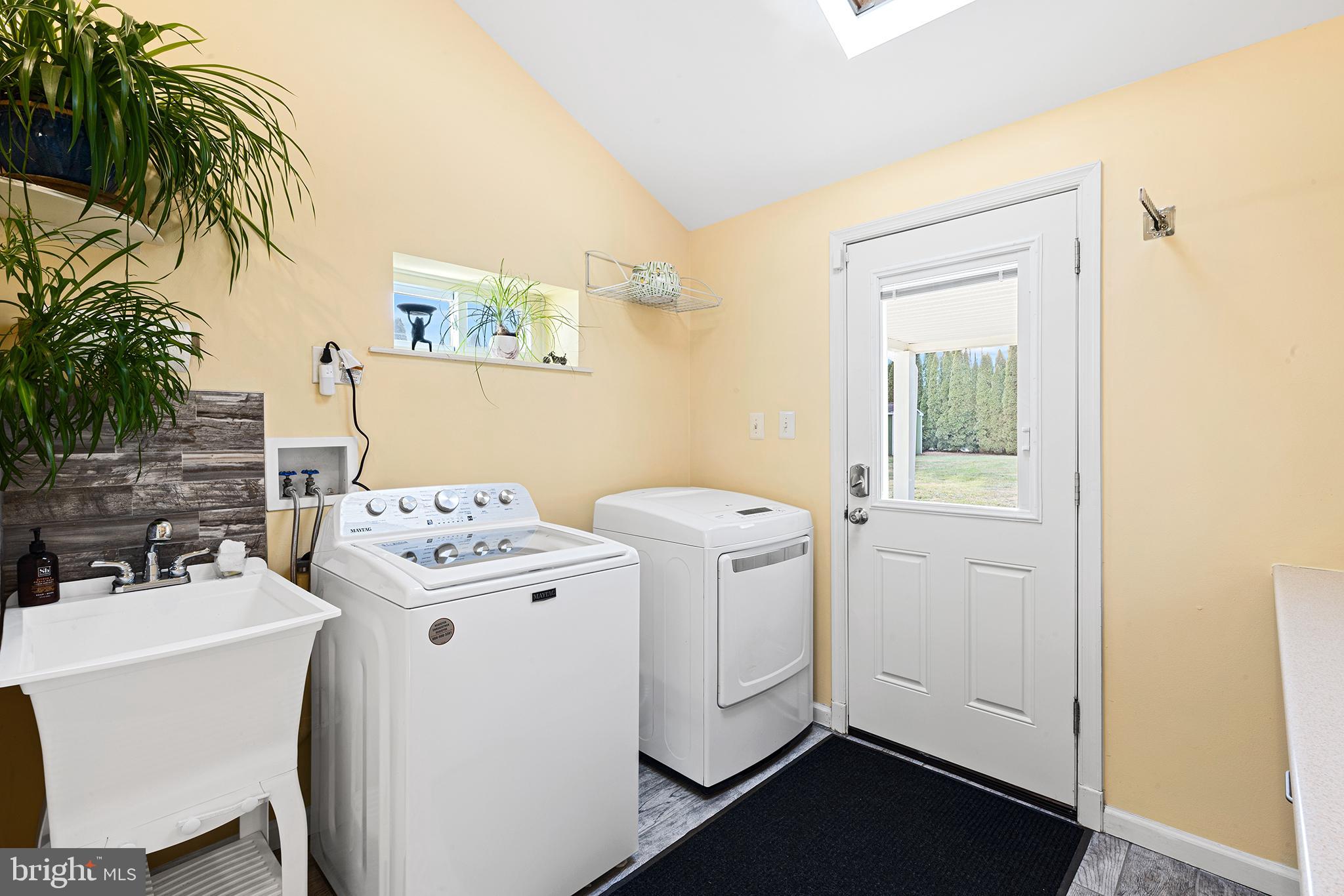 EDDINGTON GDNS - Residential