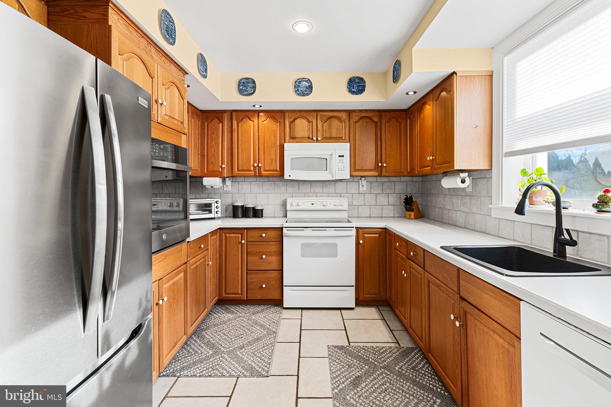 EDDINGTON GDNS - Residential