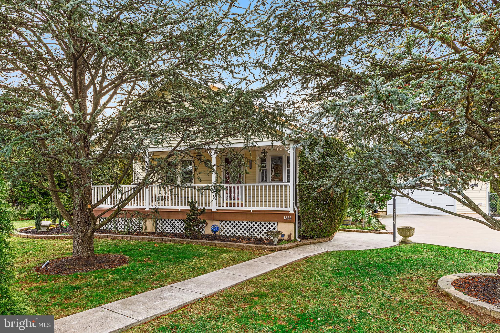 EDDINGTON GDNS - Residential