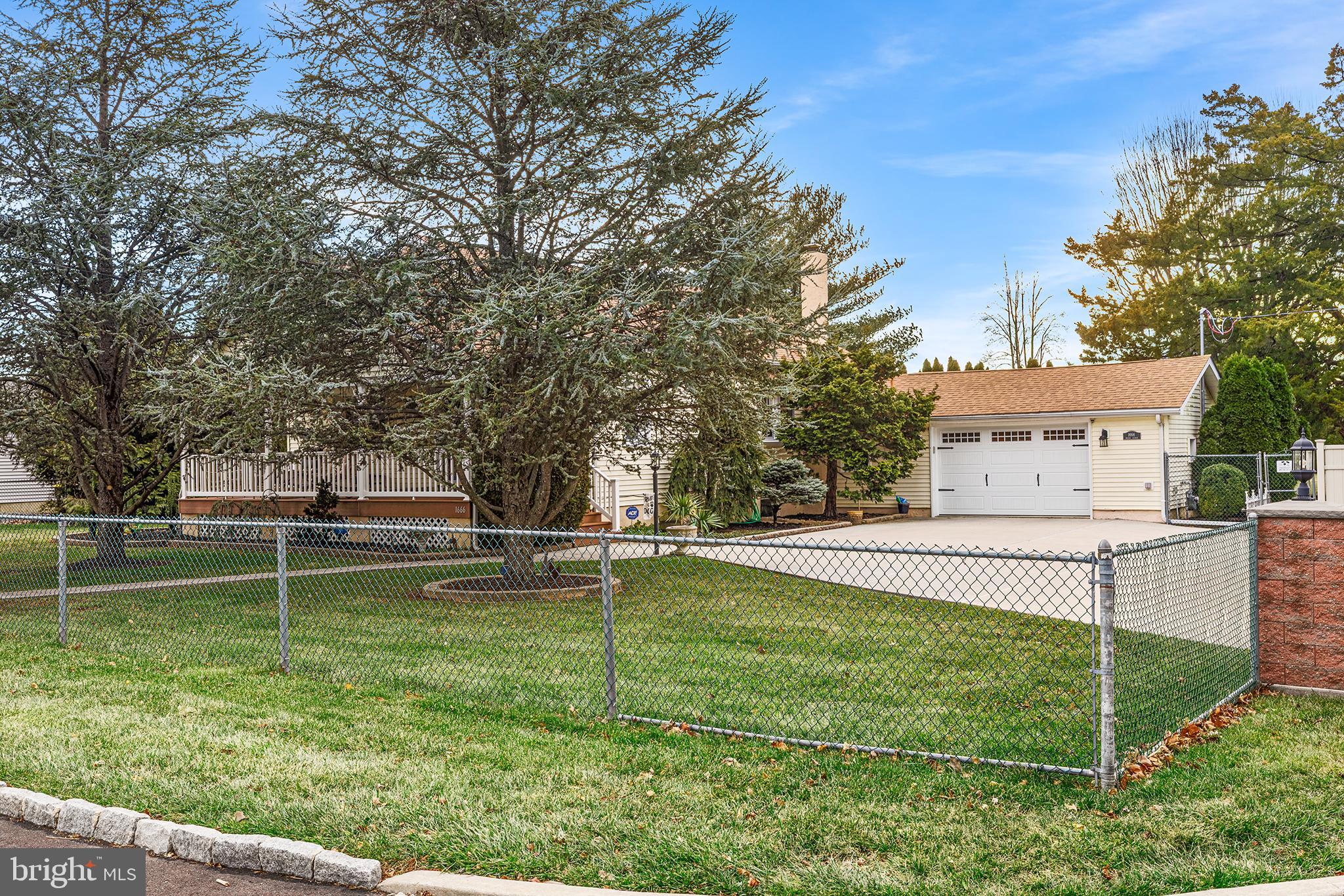 EDDINGTON GDNS - Residential