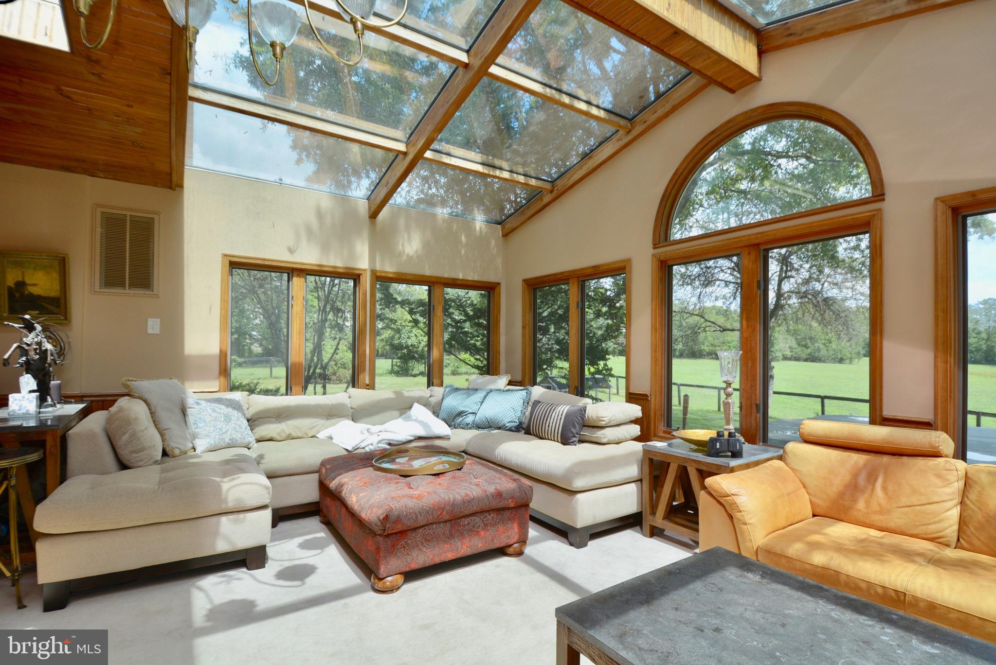 COLCHESTER - Residential