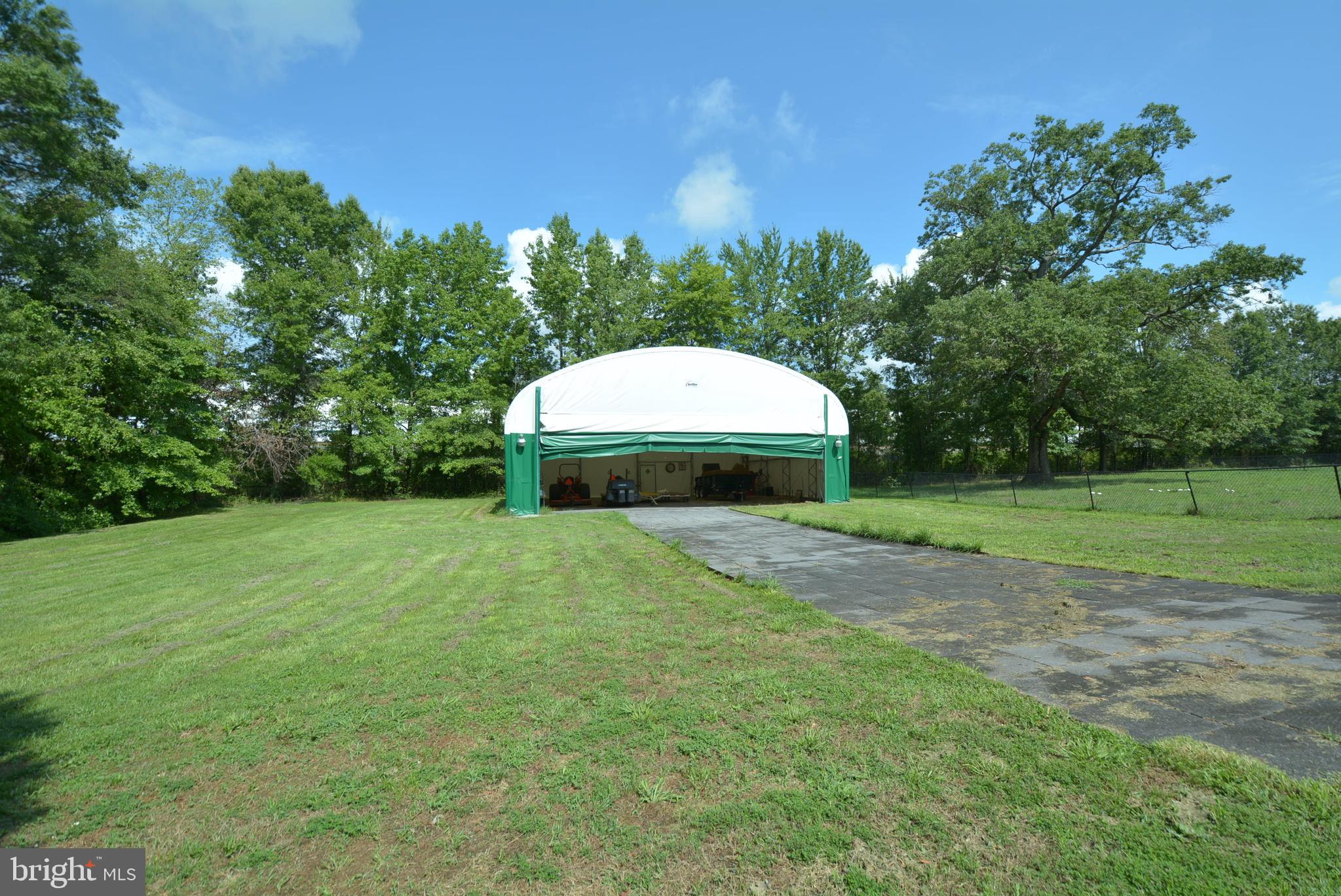 COLCHESTER - Residential