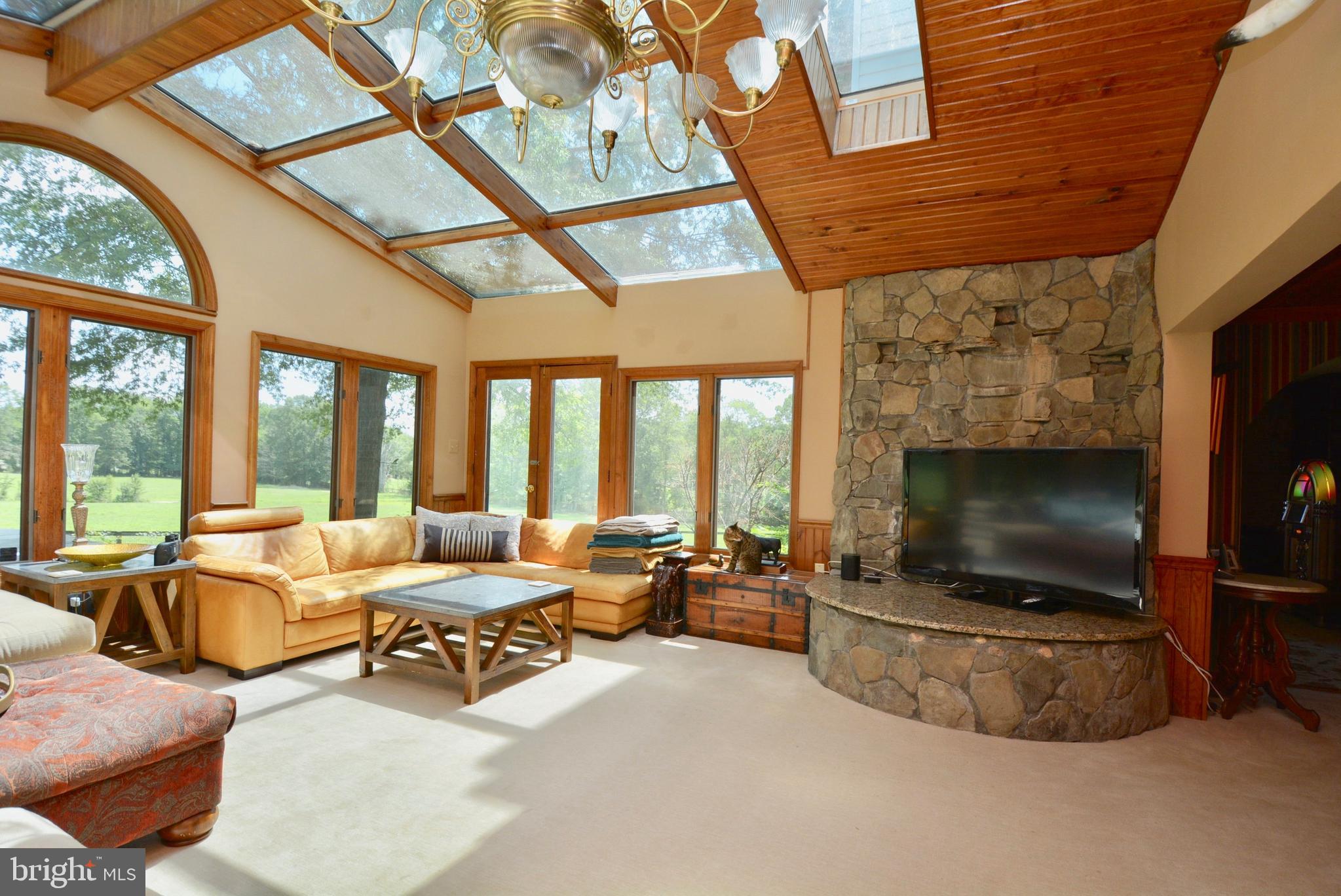 COLCHESTER - Residential