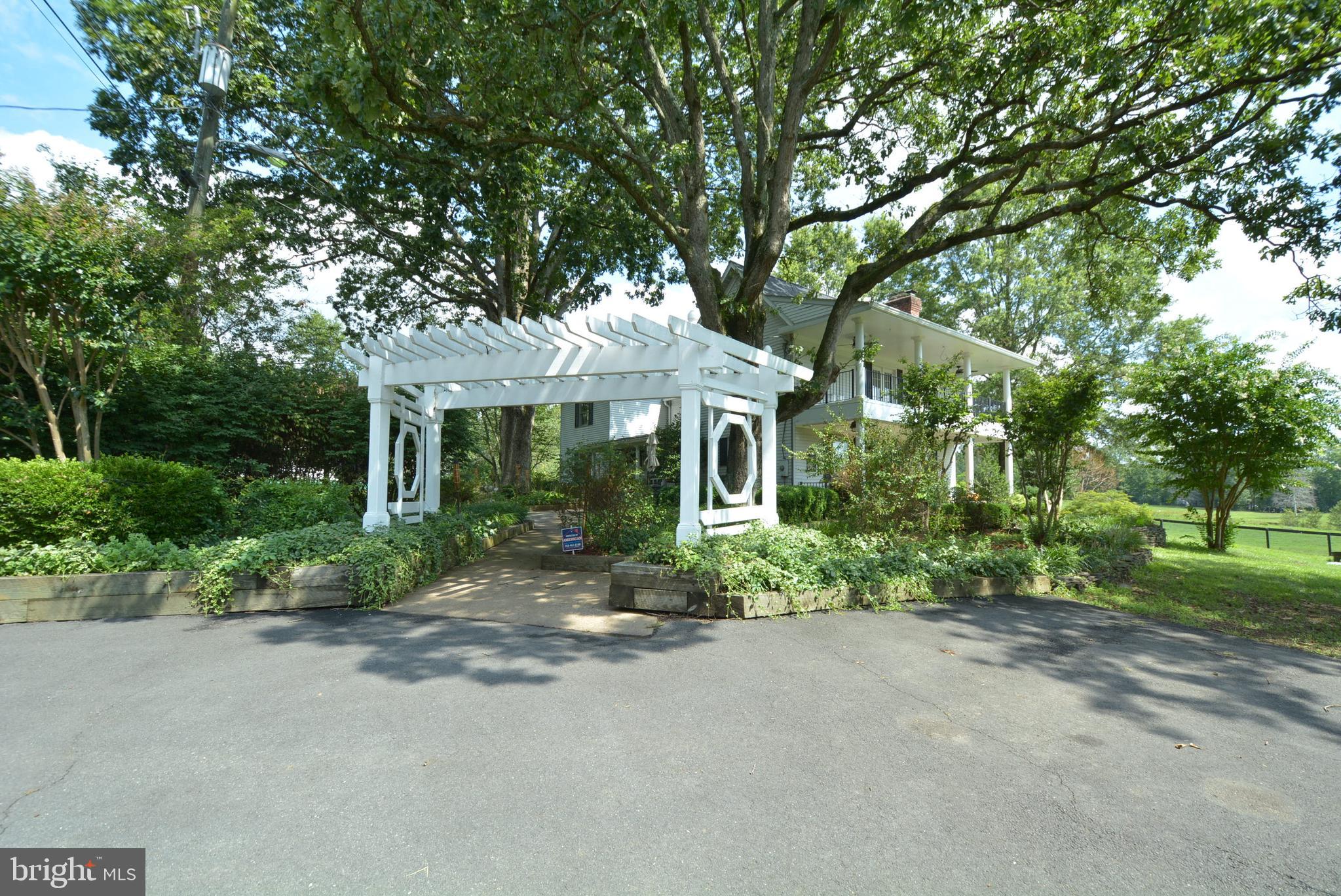 COLCHESTER - Residential