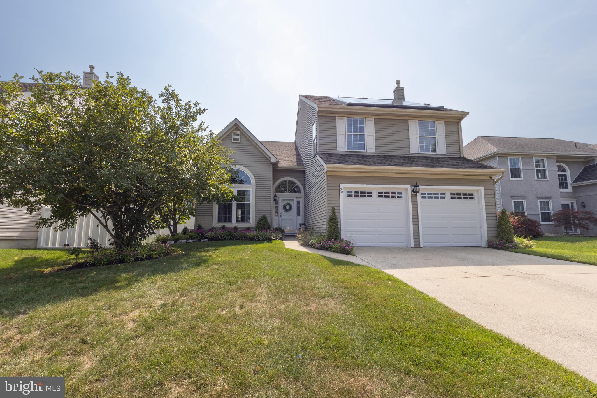32 BIDDLE WAY
