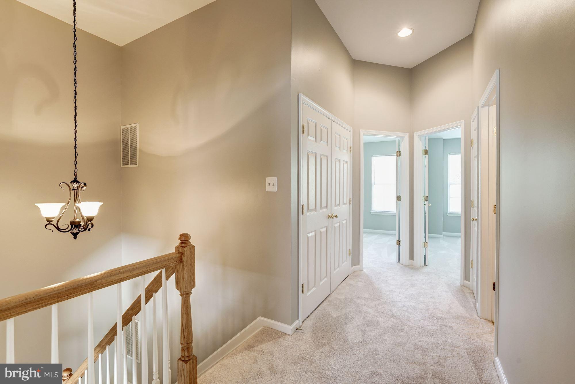 FAIR LAKES COURT - Residential