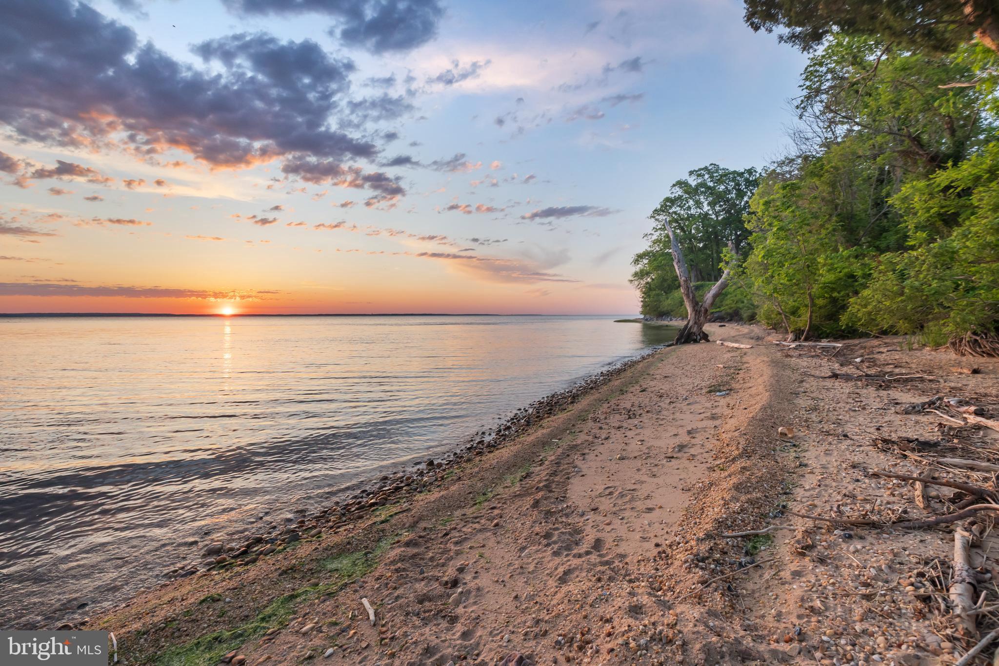 MT MORIAH ON THE POTOMAC - Residential