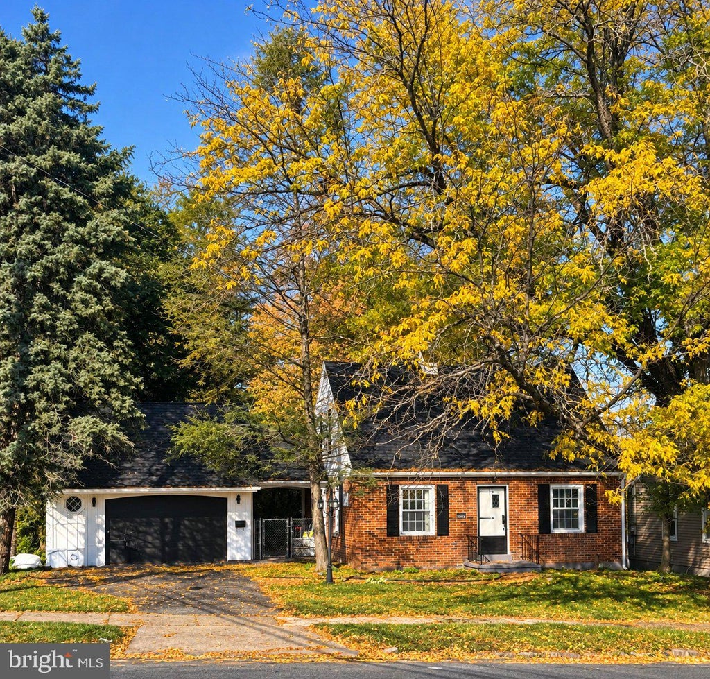 Photo of 1258 S Jefferson Street, ALLENTOWN, PA 18103 (MLS # PALH2017146)