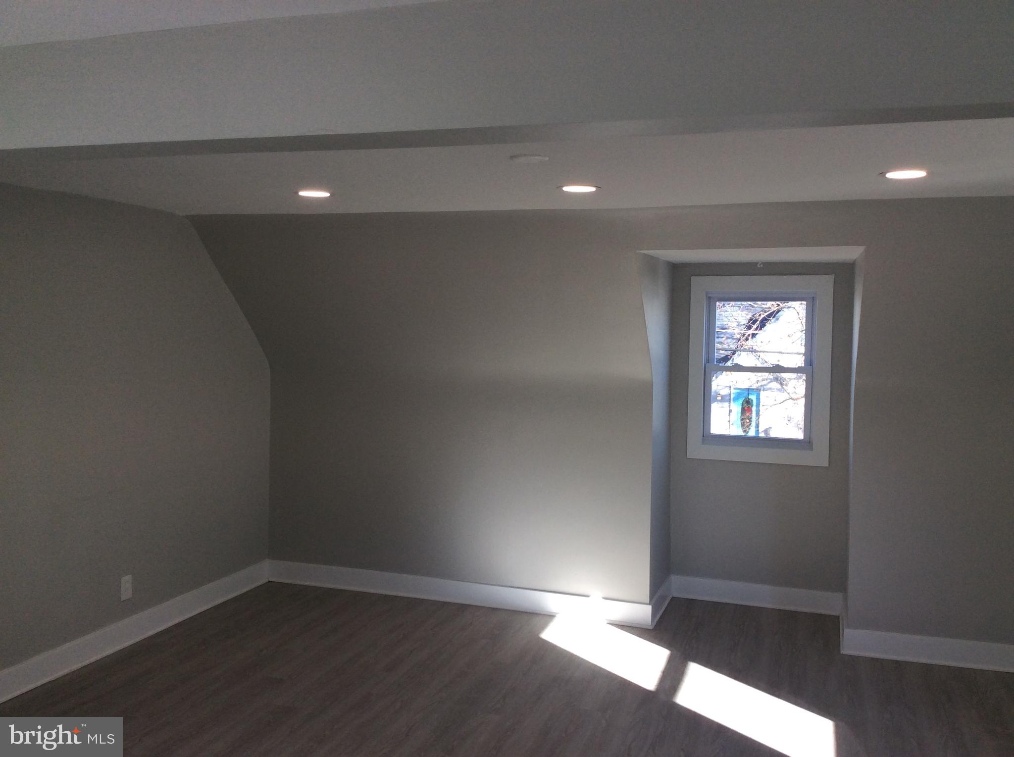 1168 ROMANO AVENUE B