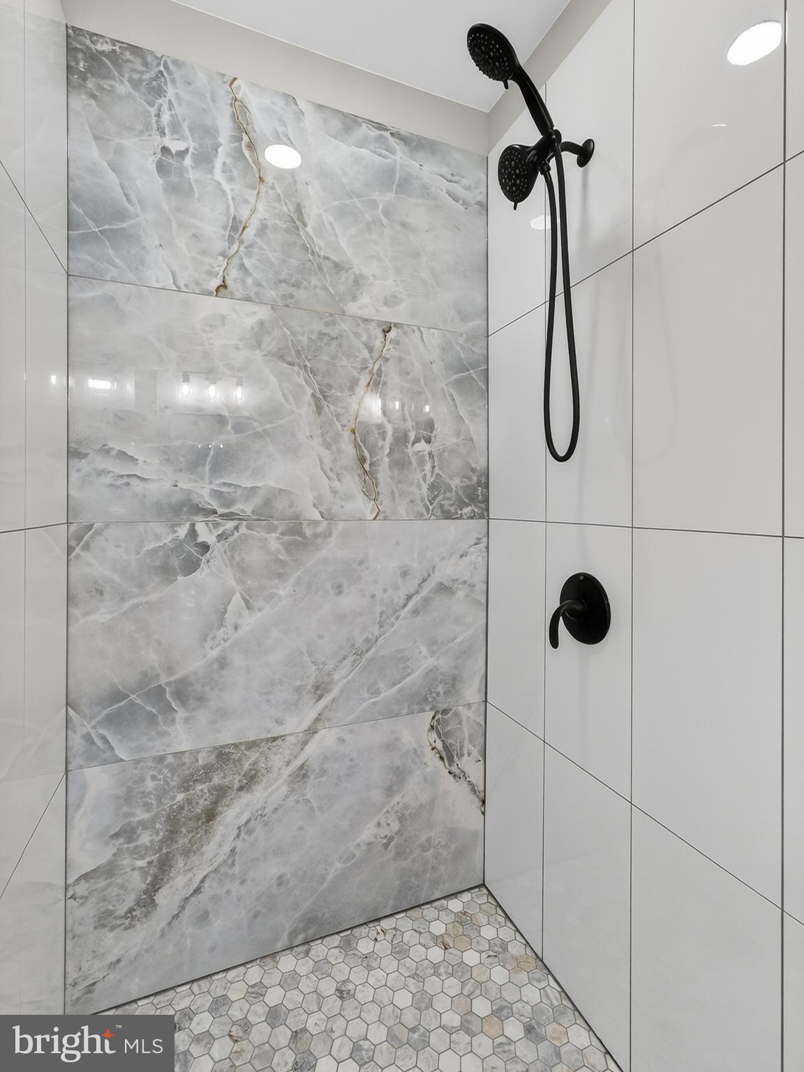 COBBS CREEK - Residential