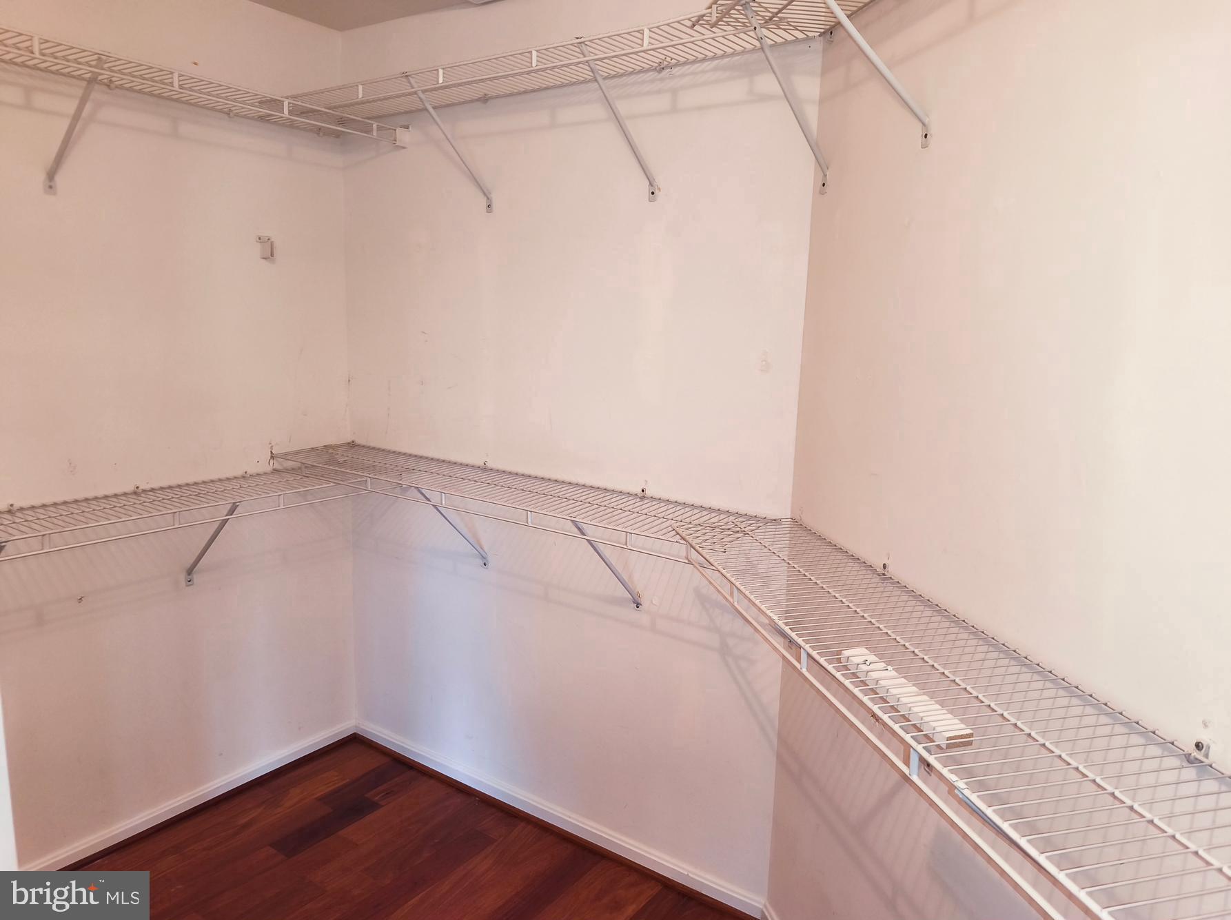 COLONNADE AT DULLES - Residential Lease