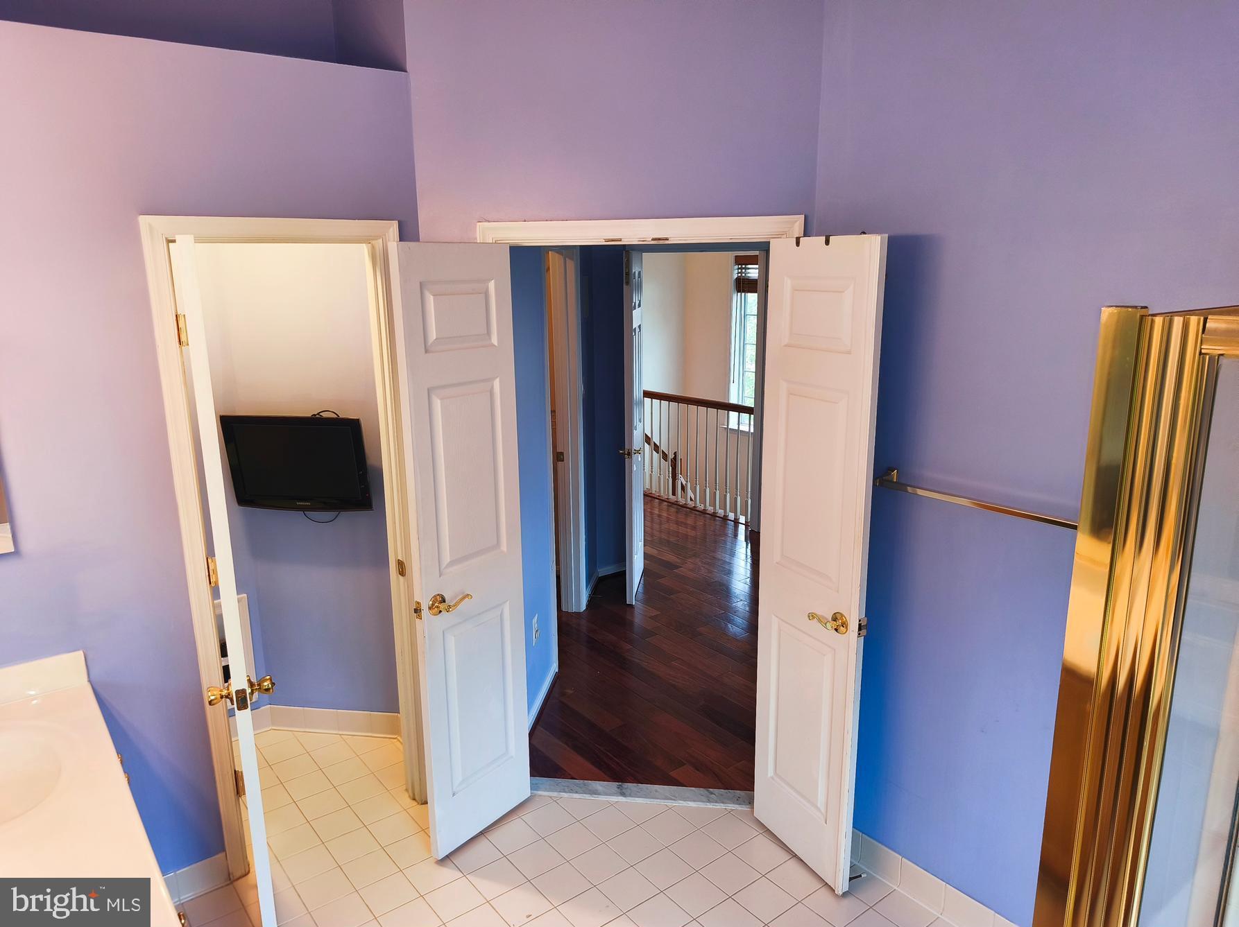 COLONNADE AT DULLES - Residential Lease