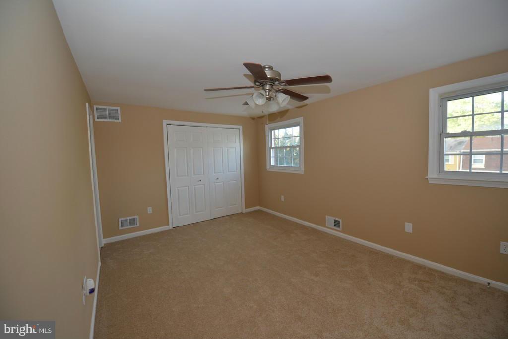 PINEWOOD HILL - Residential Lease