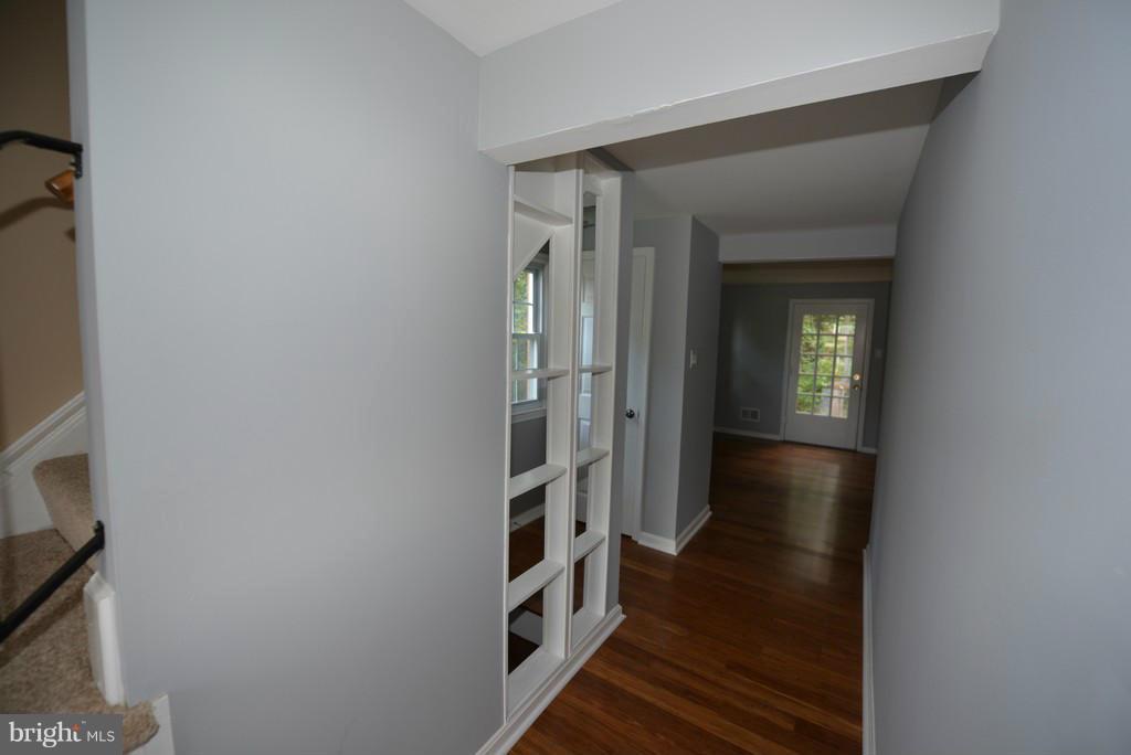 PINEWOOD HILL - Residential Lease