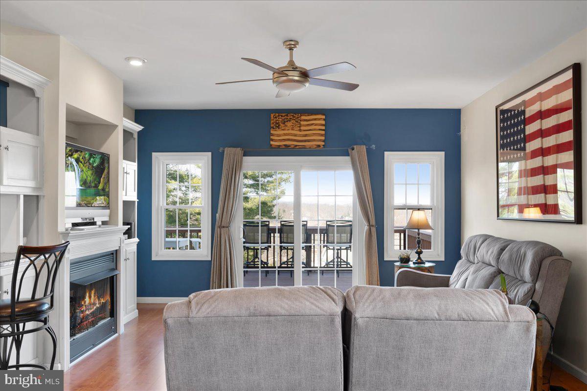 LAKE MEADE - Residential