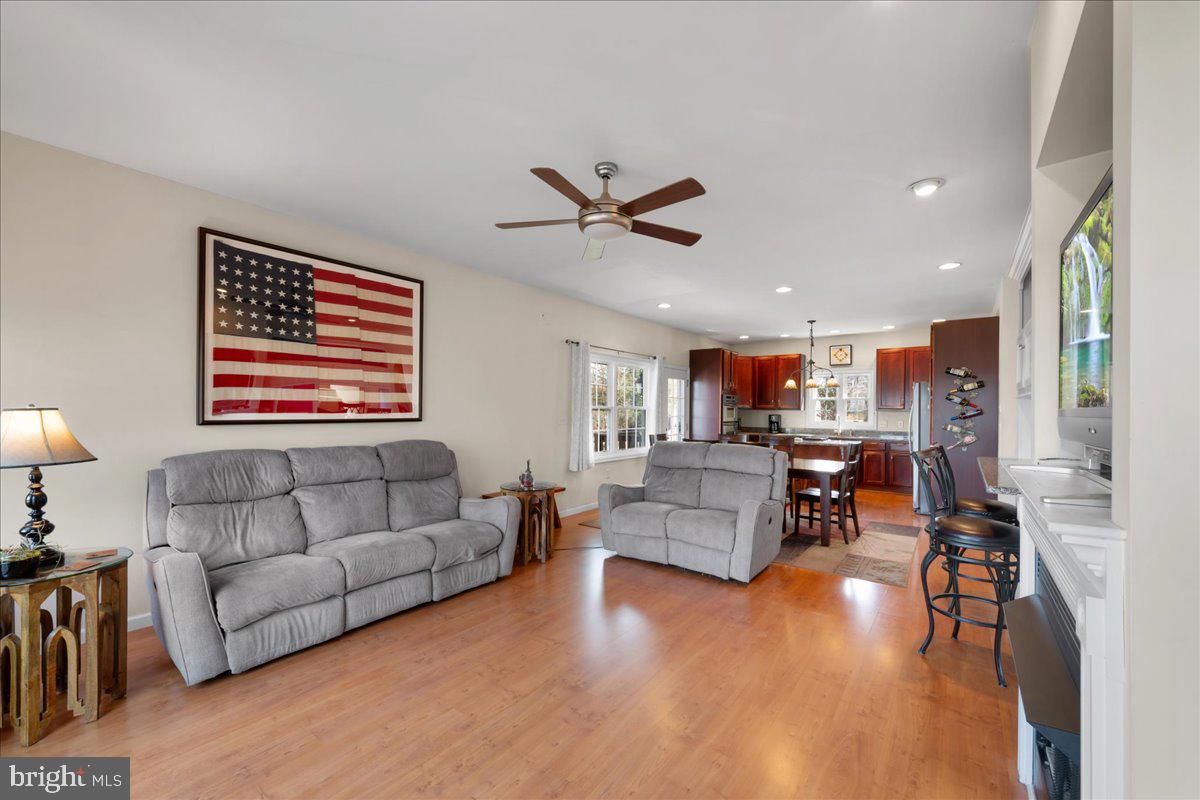 LAKE MEADE - Residential