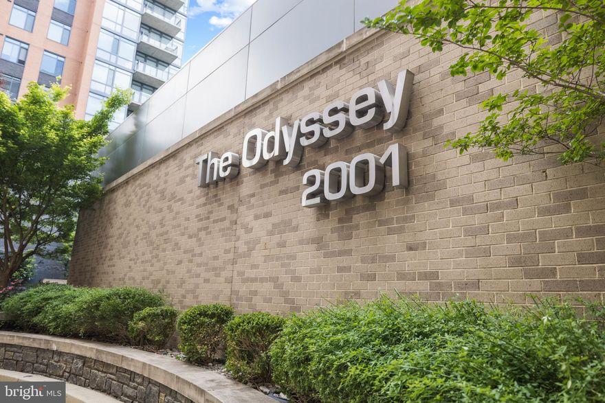 Exquisite Penthouse- Wall of windows throughout; overlooking panoramic vistas of Washington DC, monuments, Courthouse, and Arlington skylines. 3180  square feet of sun bathed open & contemporary design with gourmet kitchen,  primary suite with balcony, luxurious bathrooms, laundry room, & lots of storage. 3 Bedrooms, 3.5 Baths.  3 parking spots, rooftop pool, exercise room, front desk. 
City living at it’s best!    Next to bike/jog paths.     0.2 mile to Court House  Metro!    “Walkers Paradise” by WalkScore.        Luxury  | Quality of Life | Convenience