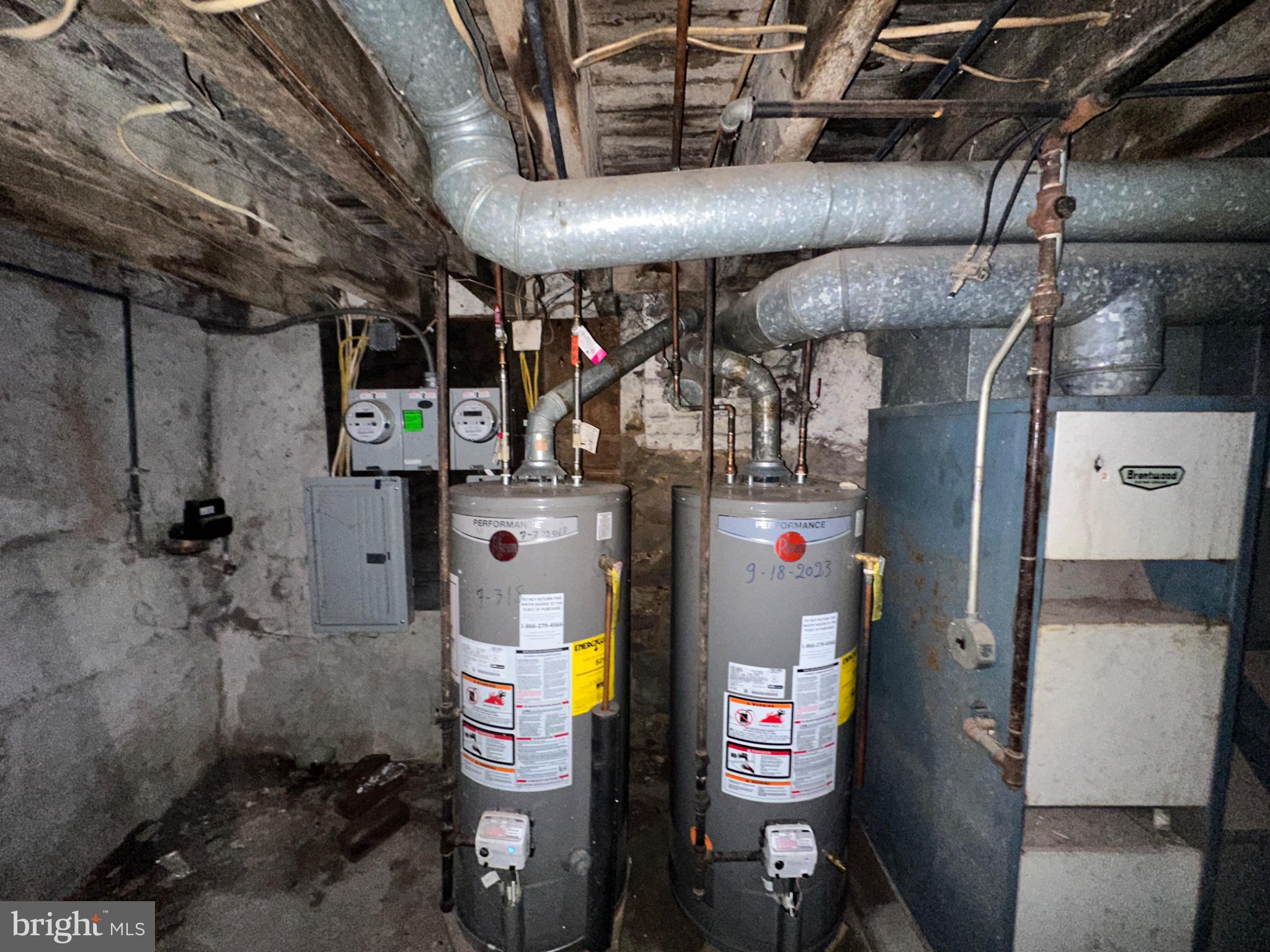 LOWER MOYAMENSING - Residential