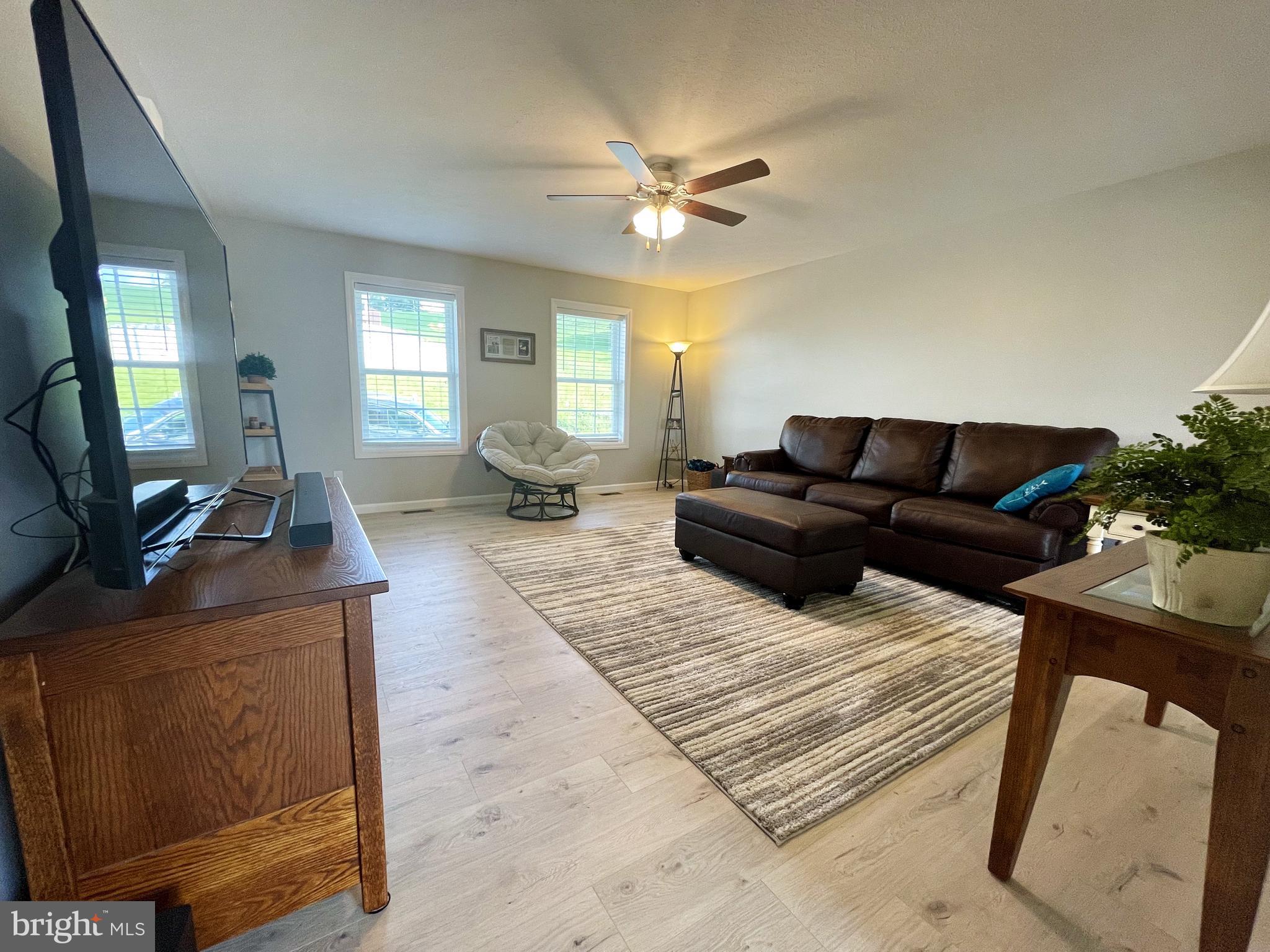 SUMMERS RIDGE - Residential