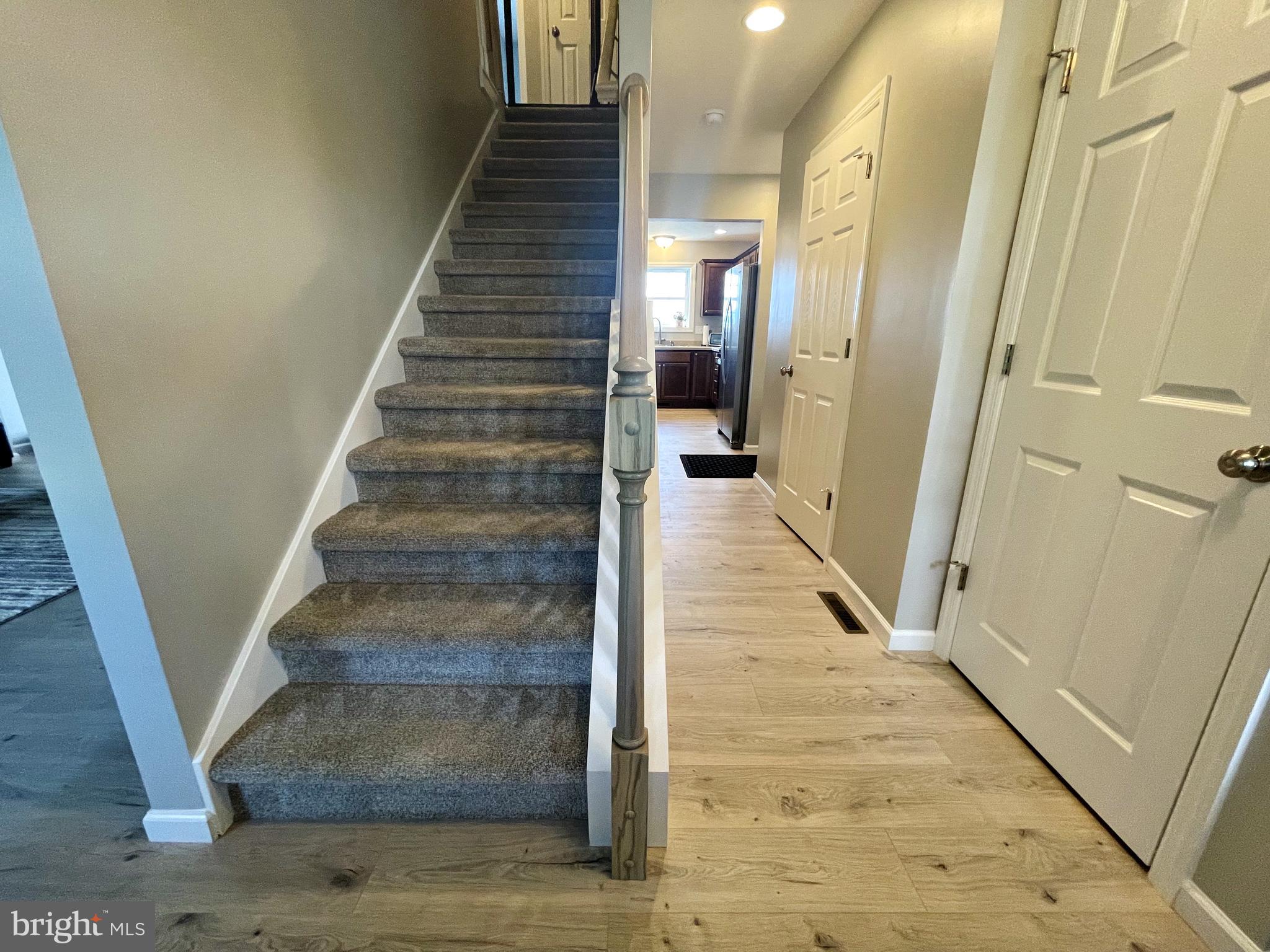 SUMMERS RIDGE - Residential