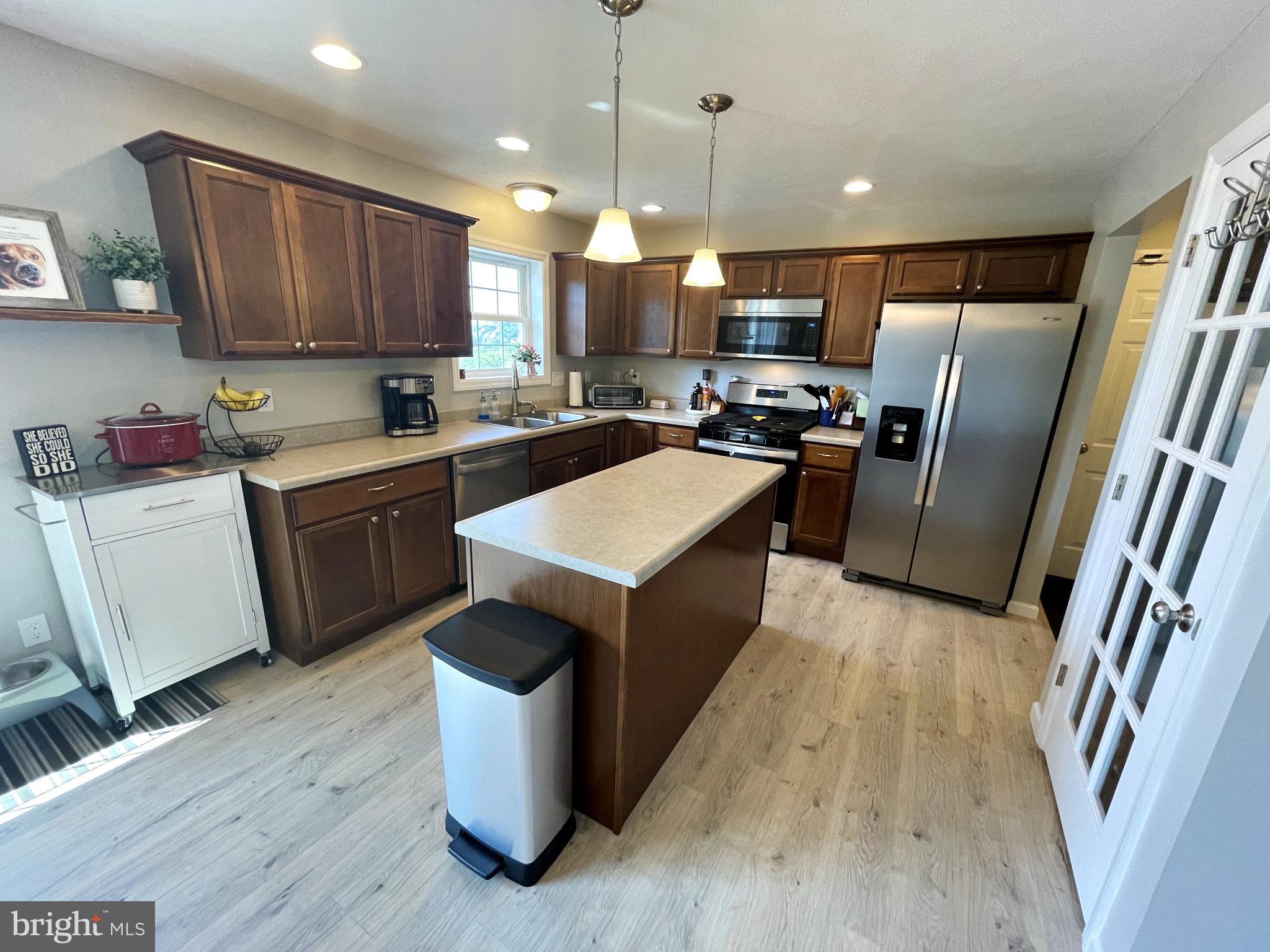 SUMMERS RIDGE - Residential