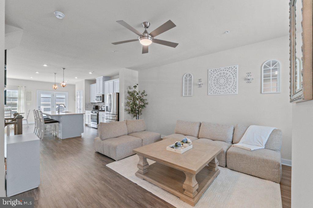 GREENLEIGH AT CROSSROADS - Residential