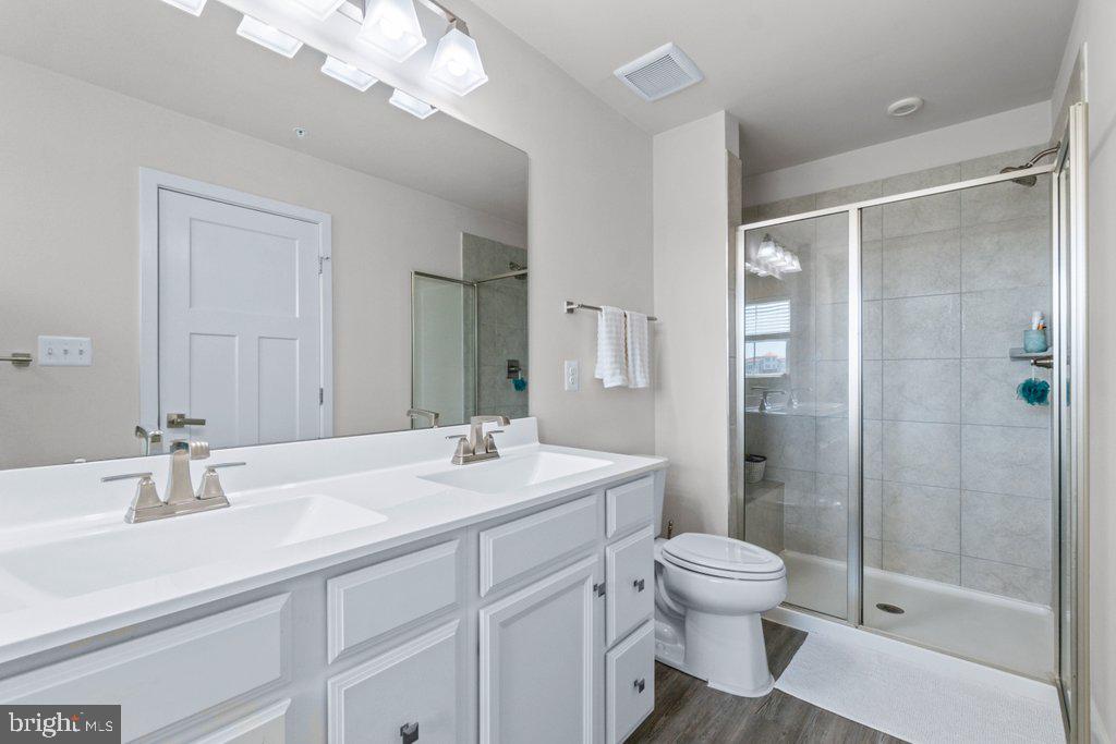 GREENLEIGH AT CROSSROADS - Residential