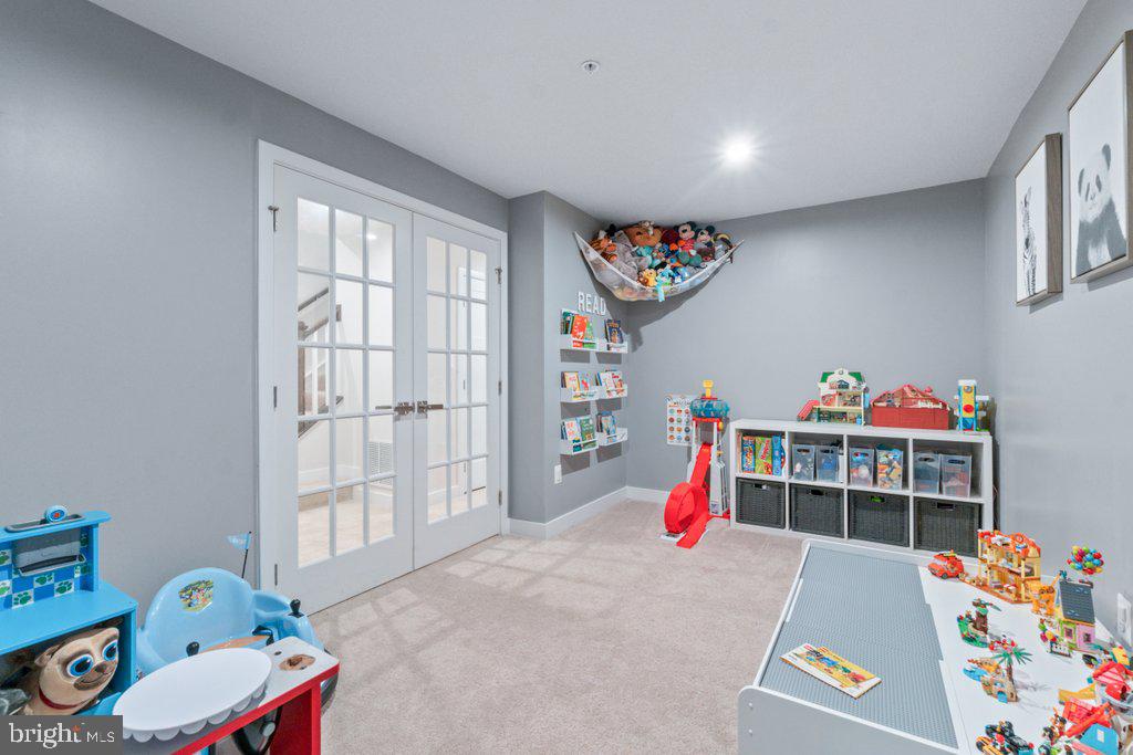 GREENLEIGH AT CROSSROADS - Residential