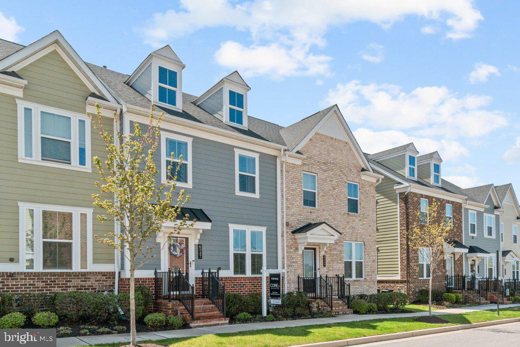 GREENLEIGH AT CROSSROADS - Residential