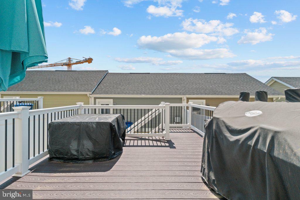 GREENLEIGH AT CROSSROADS - Residential