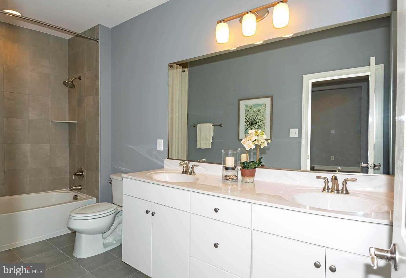 TWO RIVERS - Residential