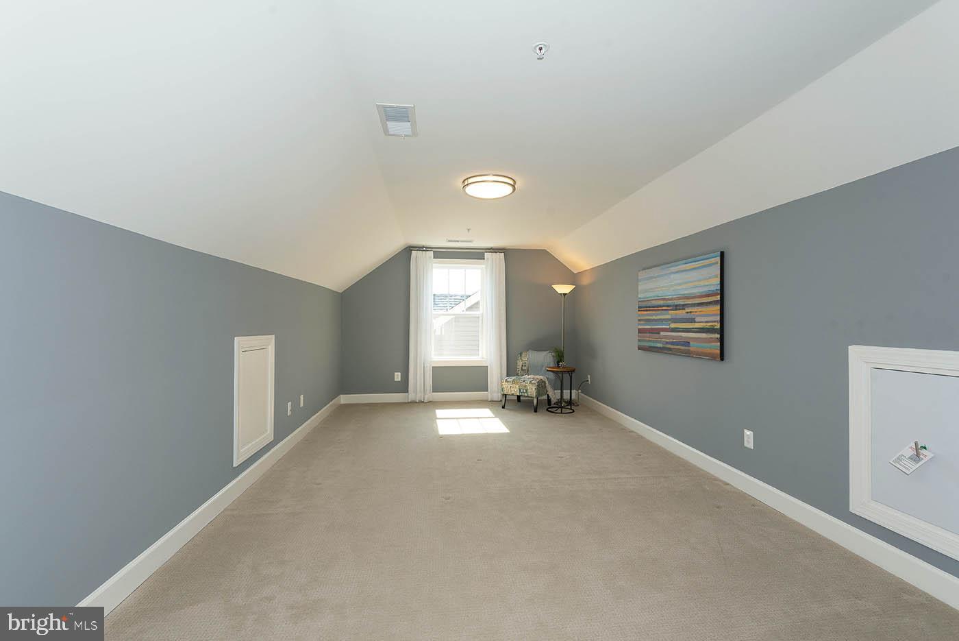 TWO RIVERS - Residential